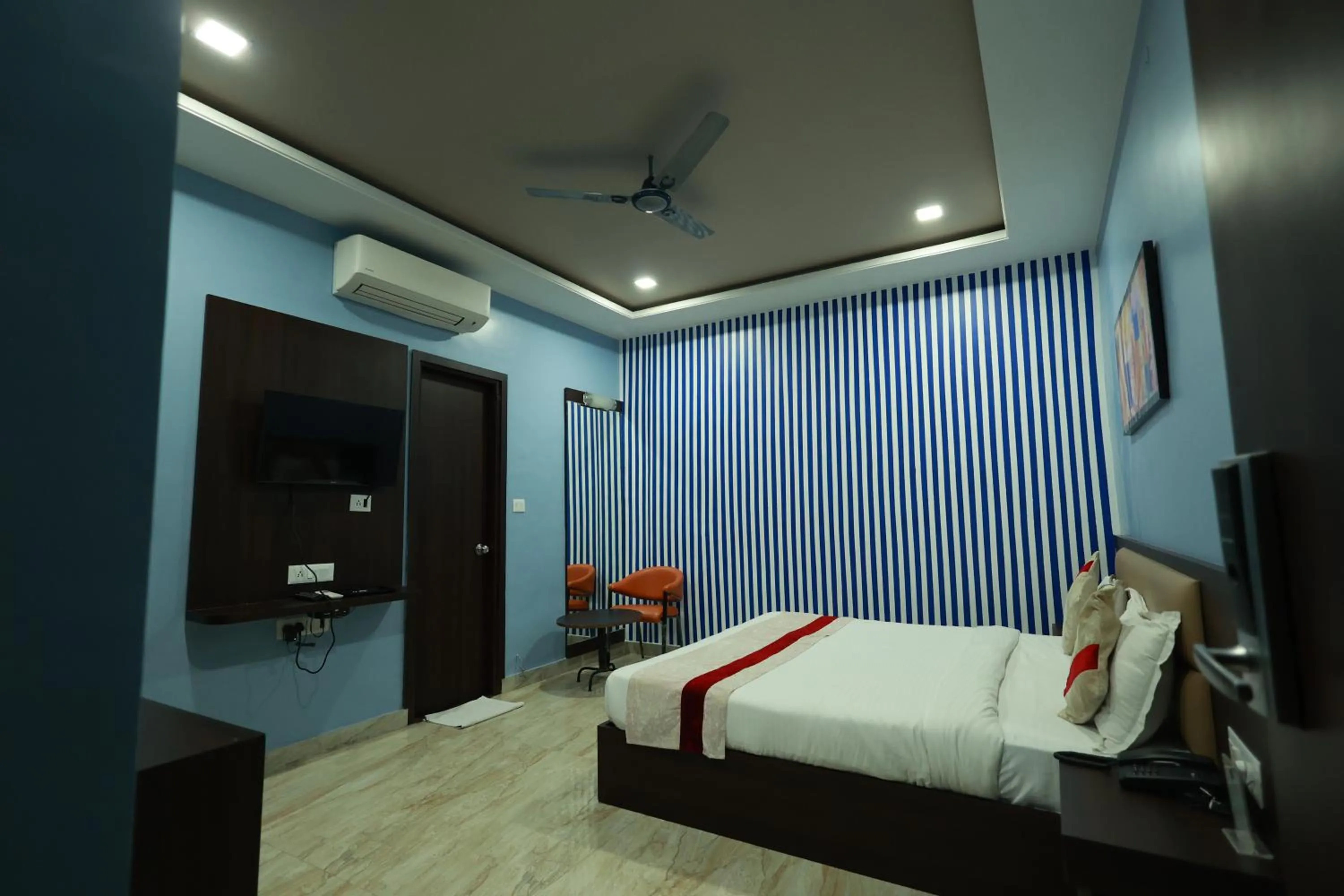 Photo of the whole room, Bed in Hotel Jai Harsh