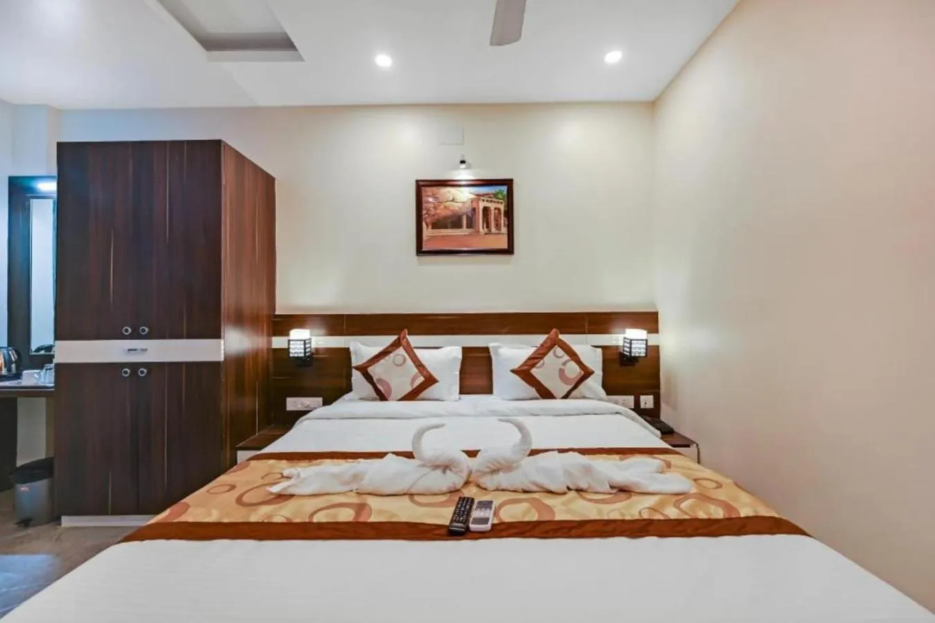 Bed in HOTEL SJ PRIDE