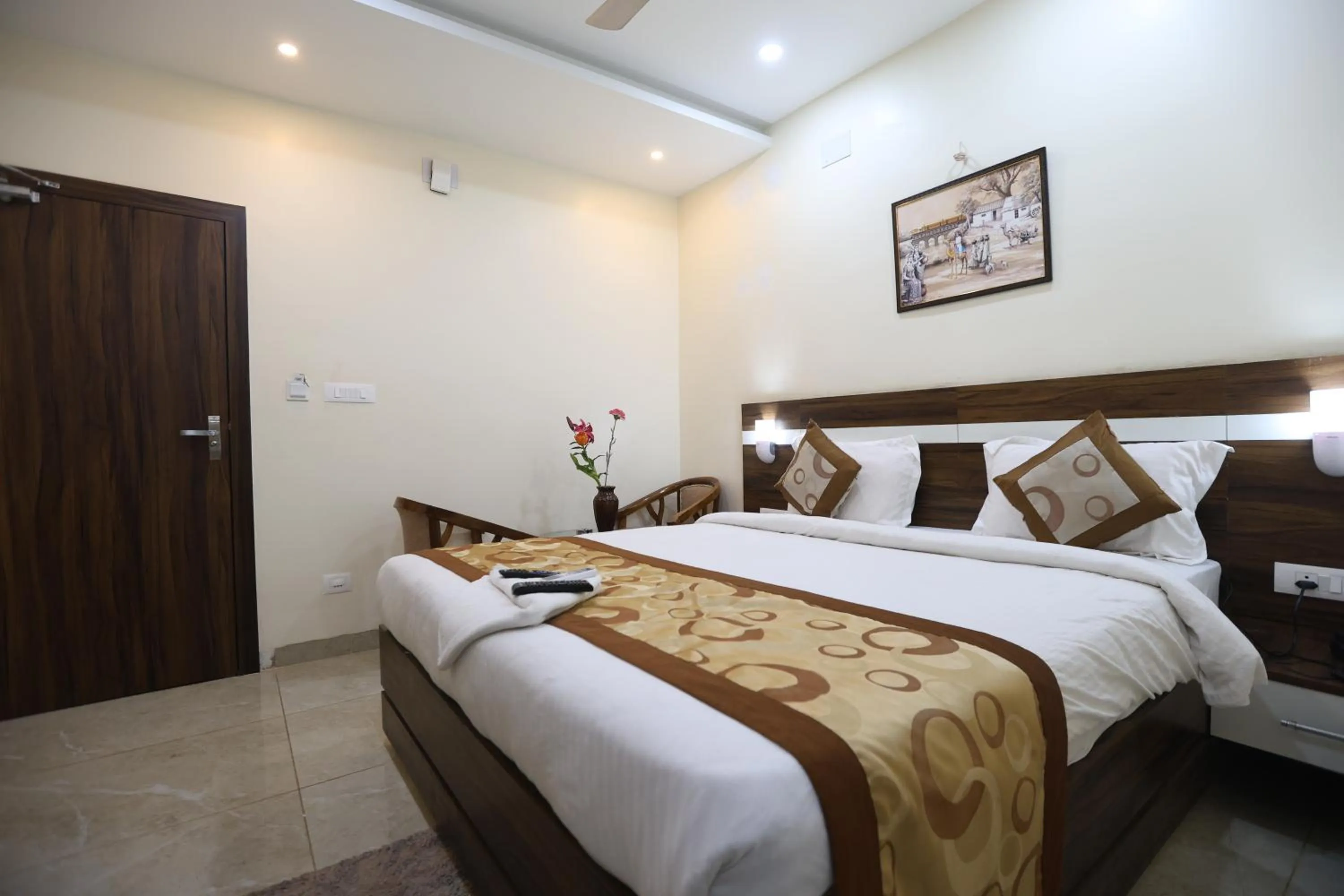 Bed in HOTEL SJ PRIDE