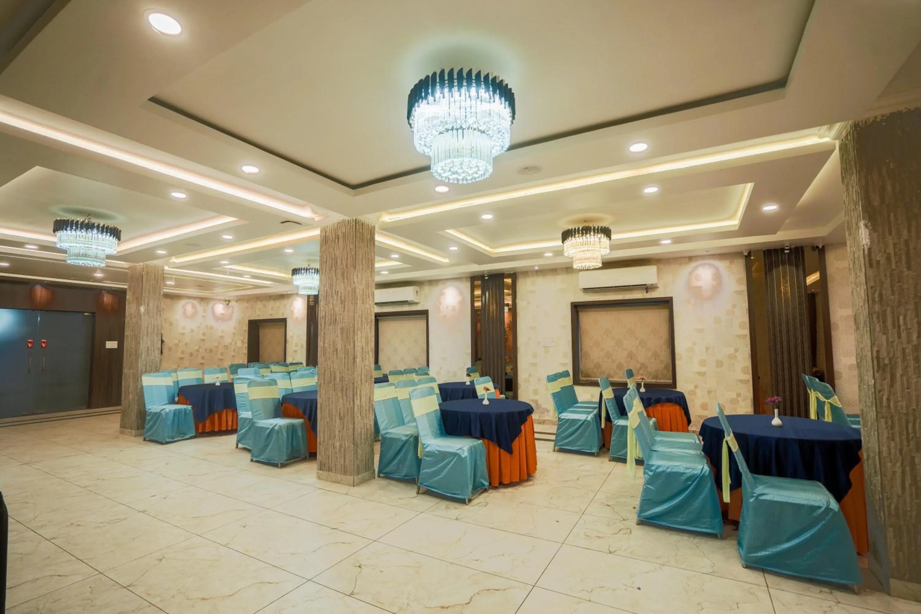 Banquet/Function facilities in HOTEL SJ PRIDE
