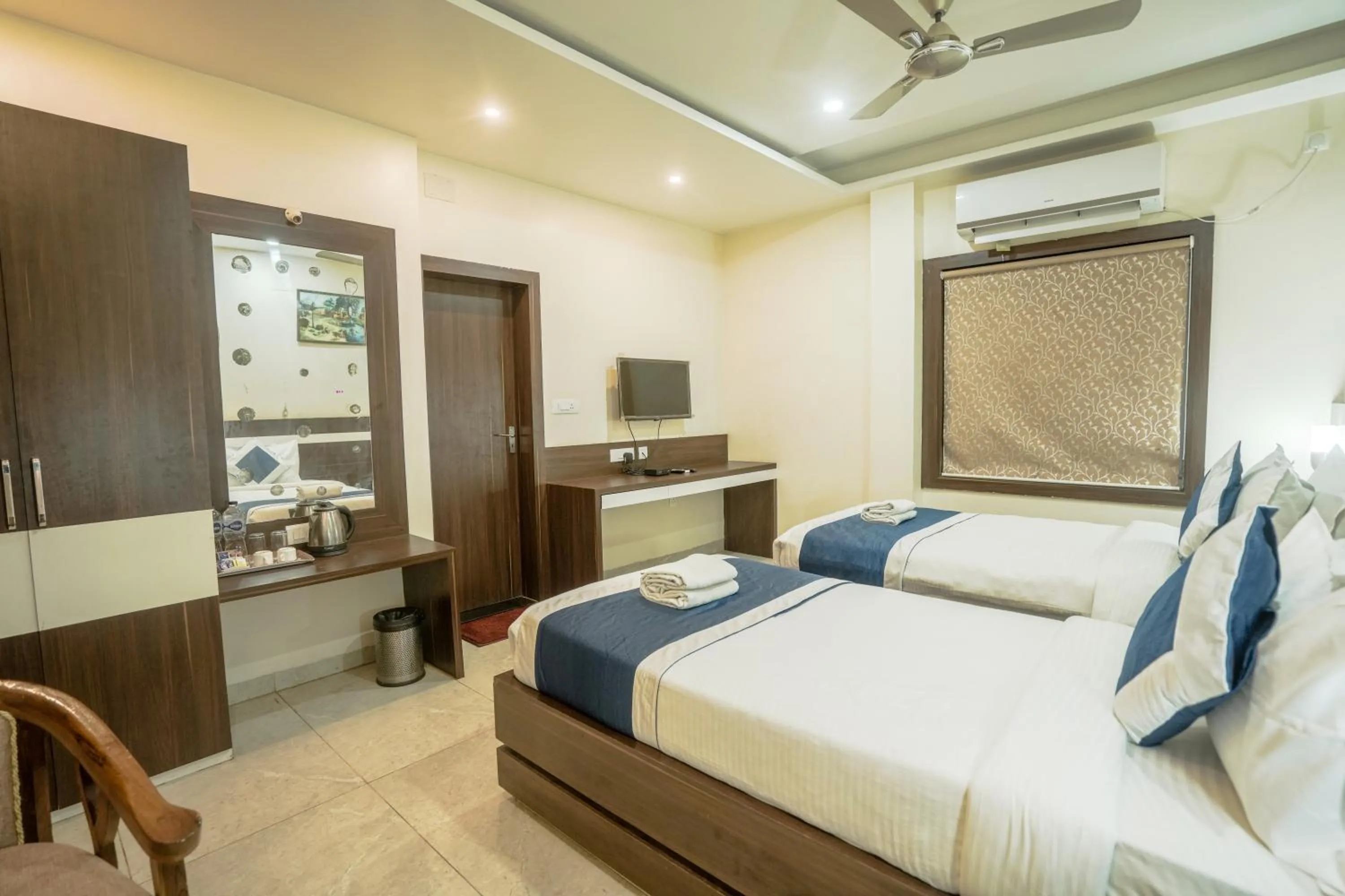 Bed in HOTEL SJ PRIDE