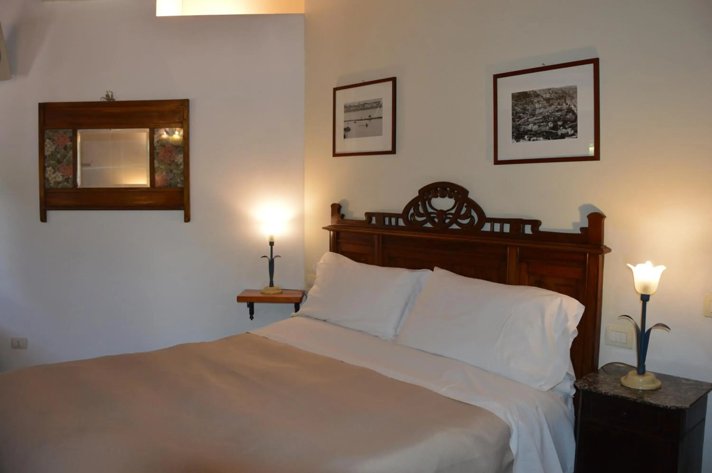Superior Double or Twin Room in Antico Borgo Etneo Country Hotel Superior Double or Twin Room in Antico Borgo Etneo Country Hotel