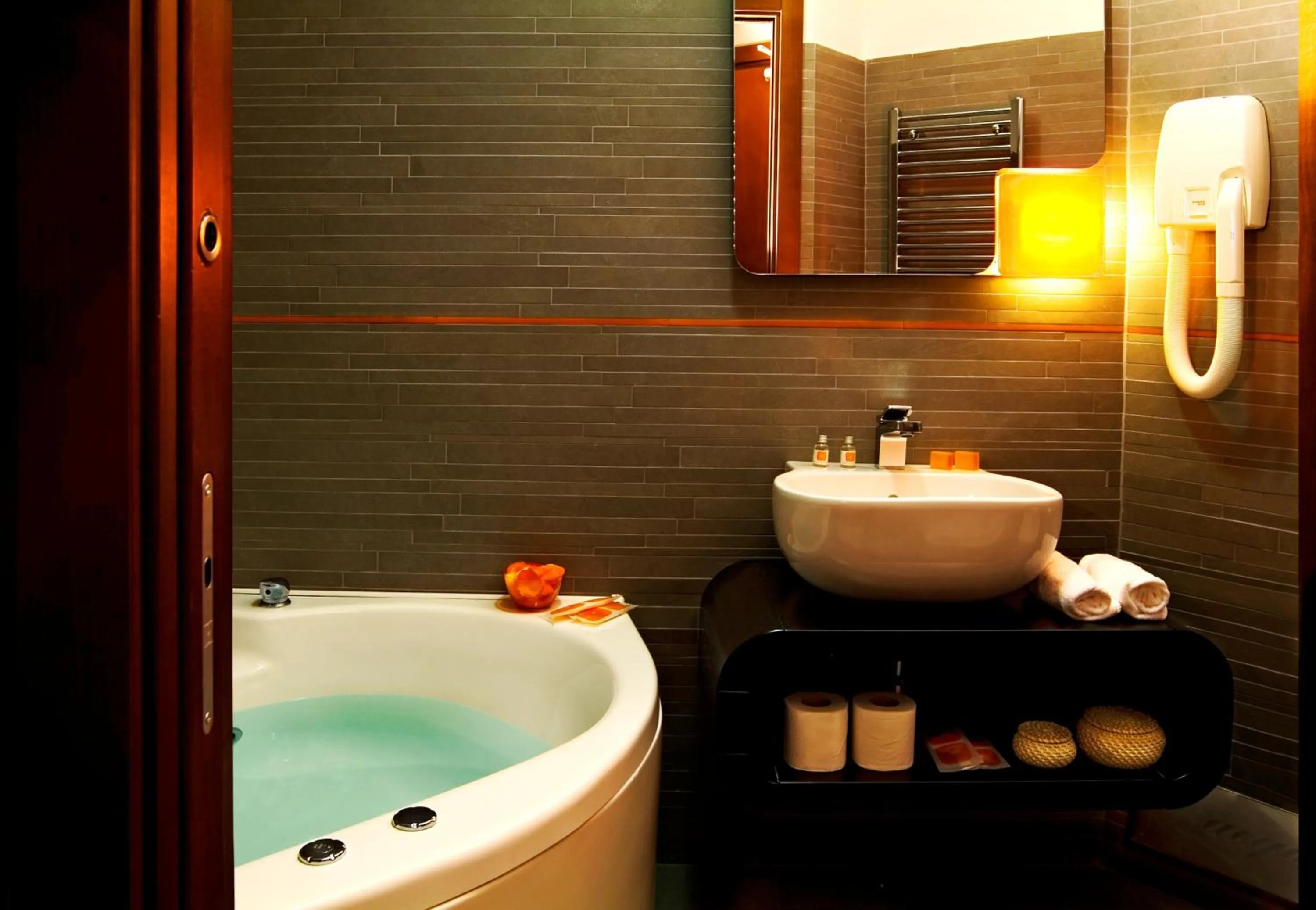 Bathroom in Orange Hotel