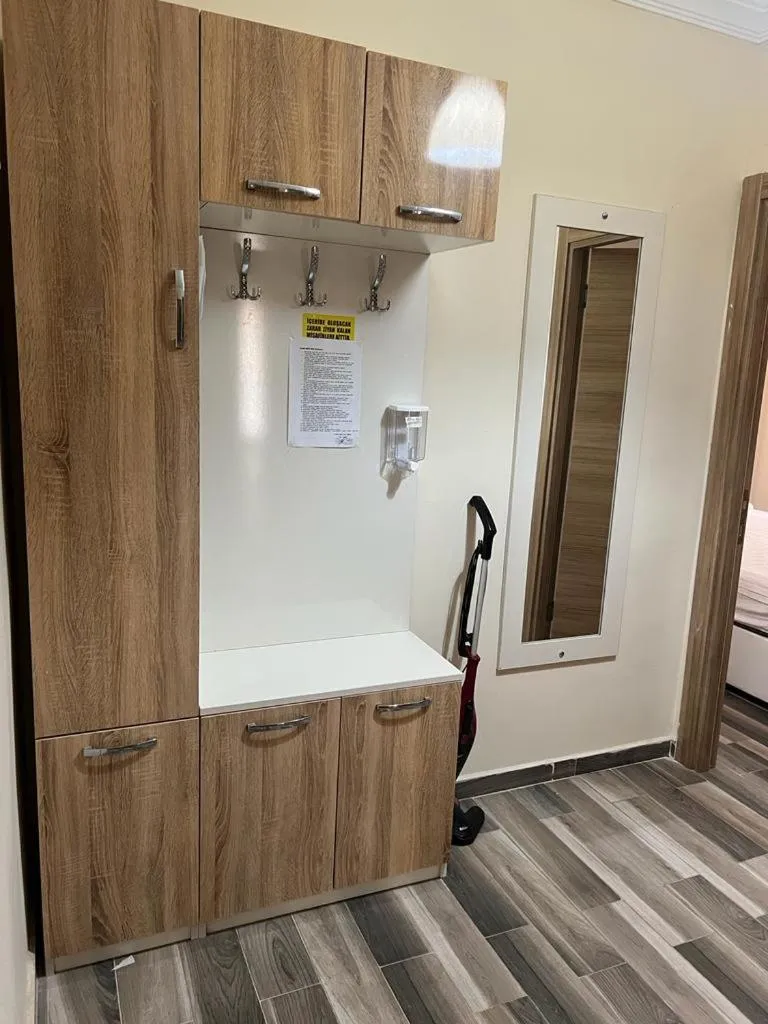 Facade/entrance in çırpan apart otel