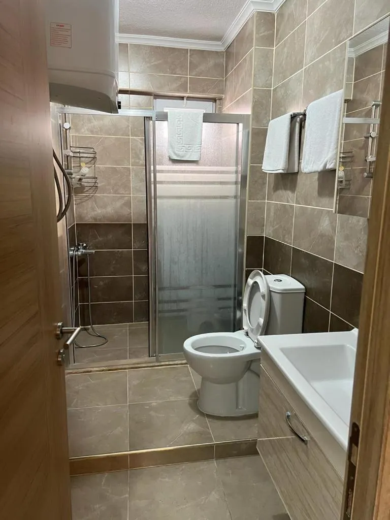Bathroom in çırpan apart otel