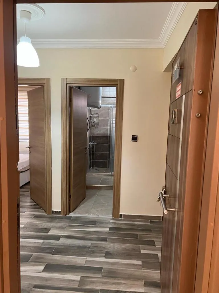 Facade/entrance in çırpan apart otel