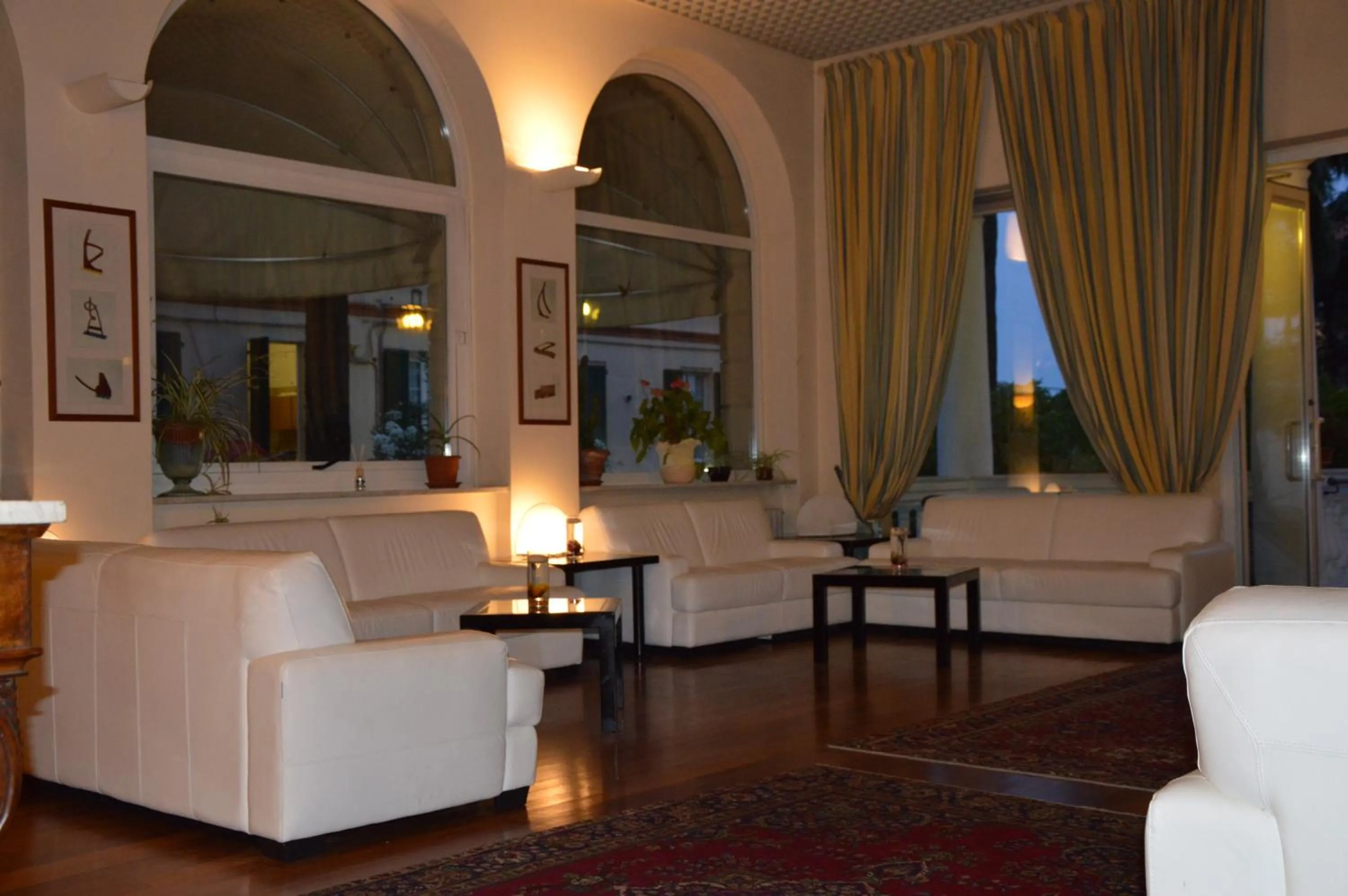 Lounge or bar in Hotel Morandi