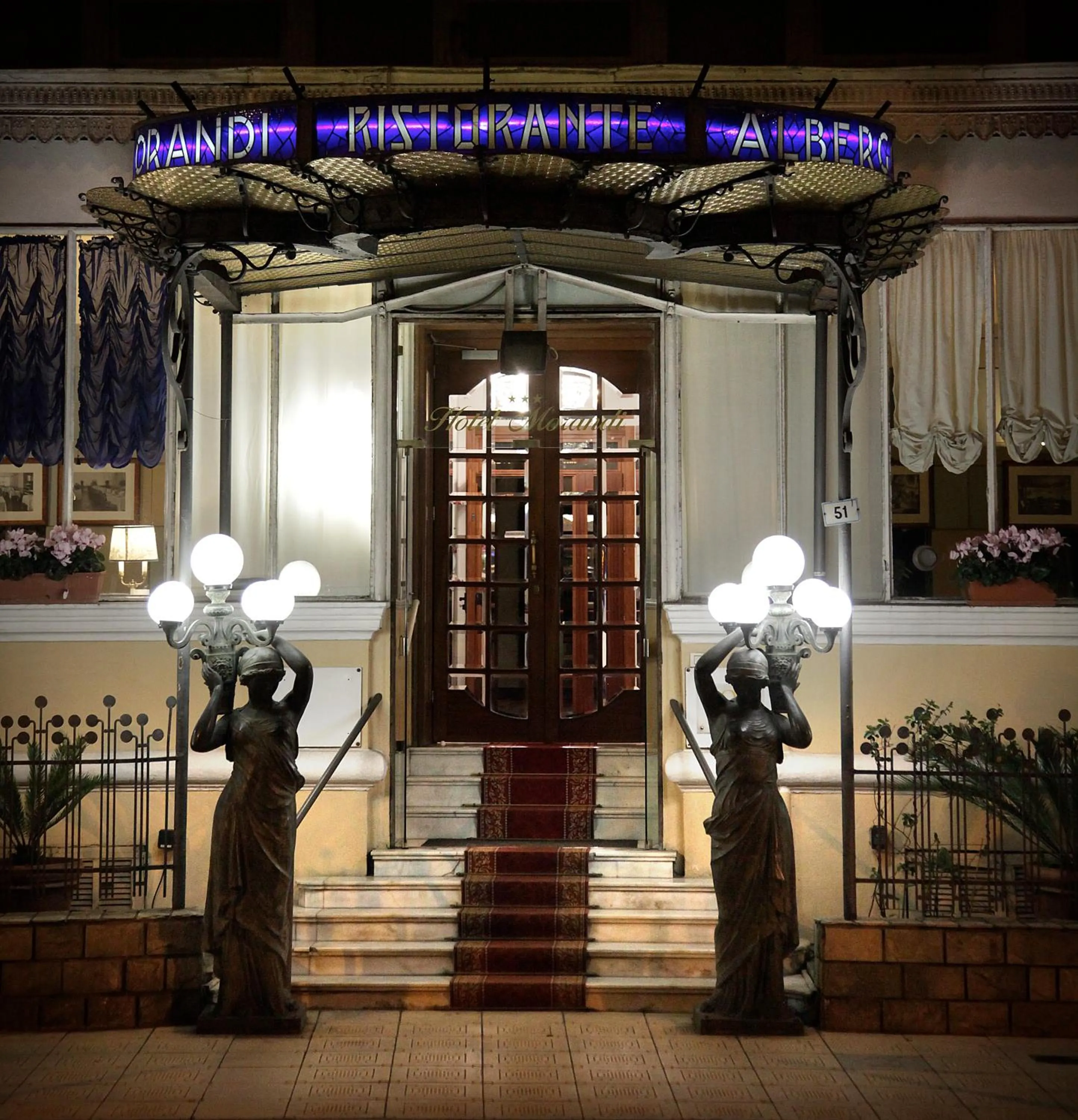 Facade/entrance in Hotel Morandi