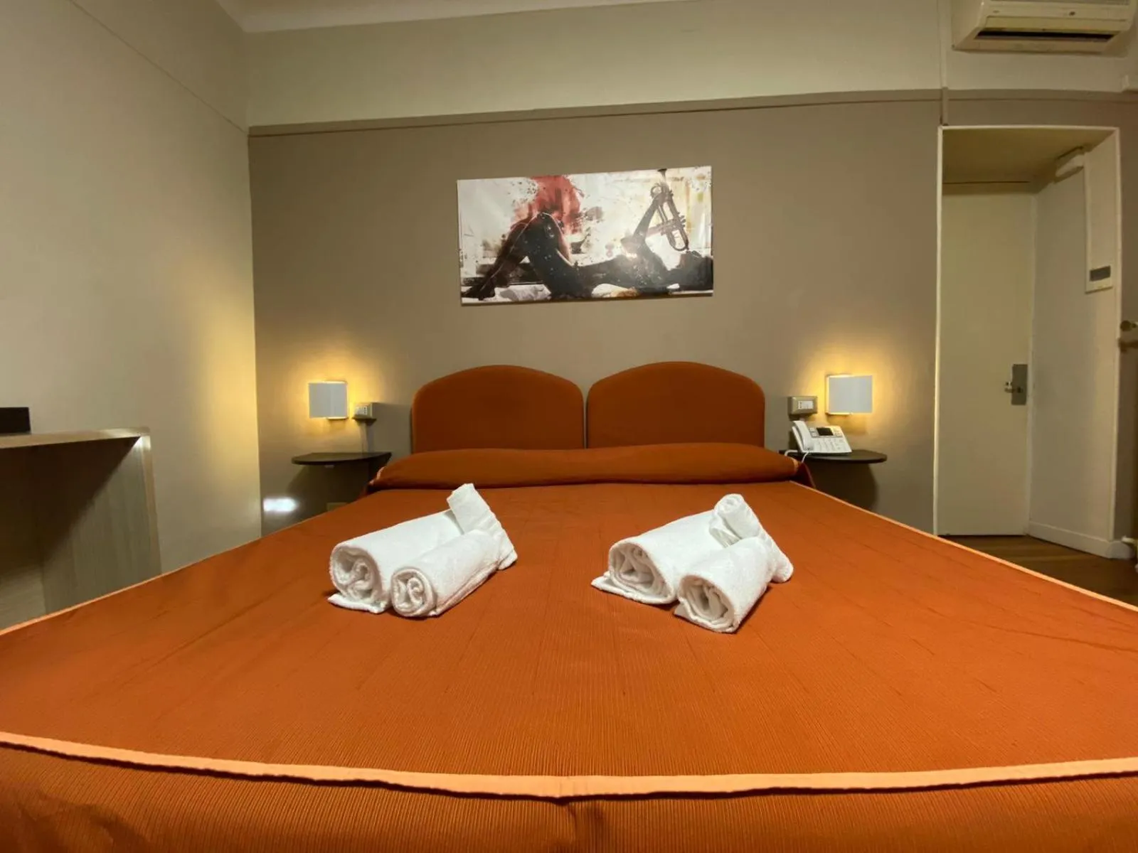 Bed in Hotel Morandi