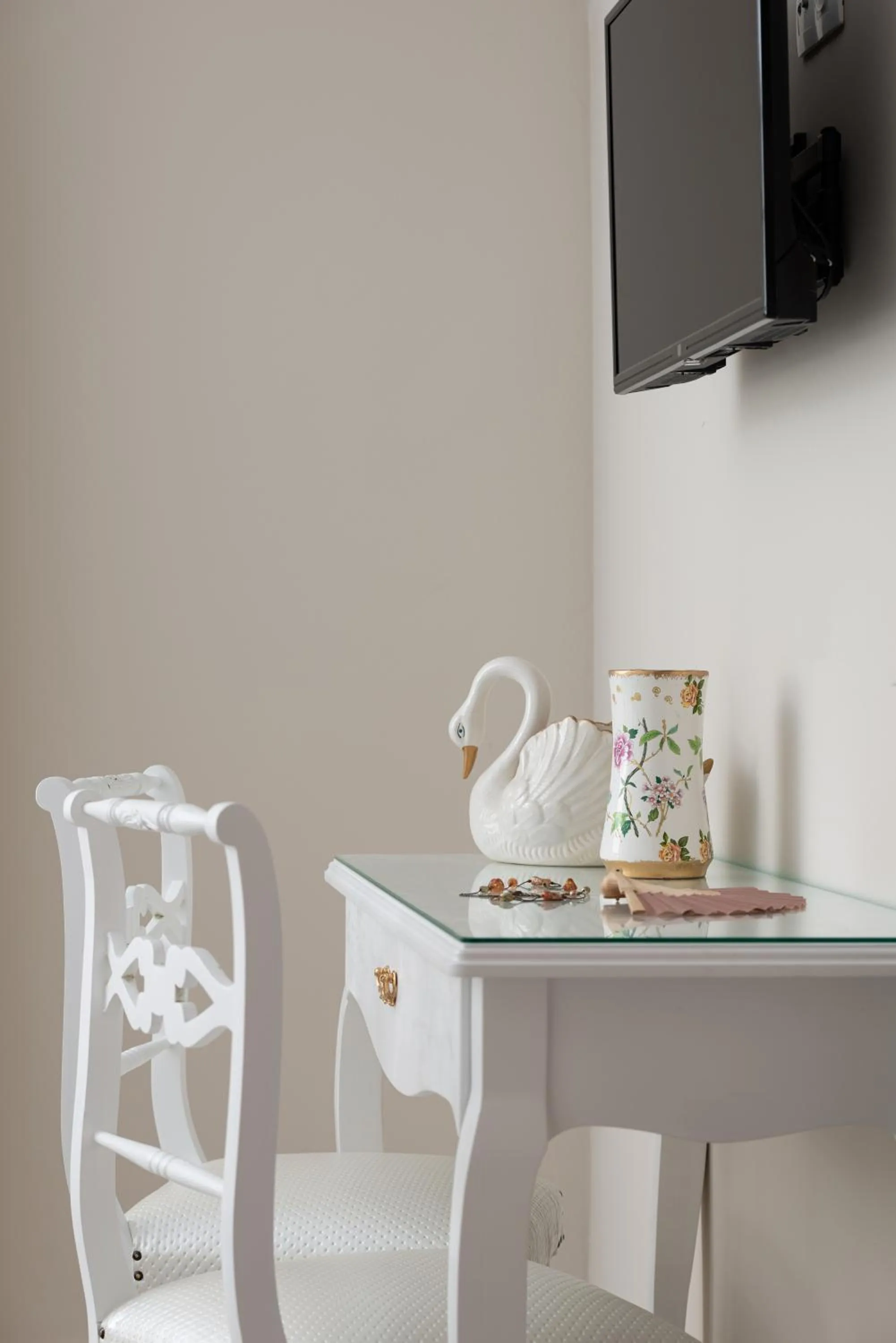 Photo of the whole room in Mykoniatika Villas