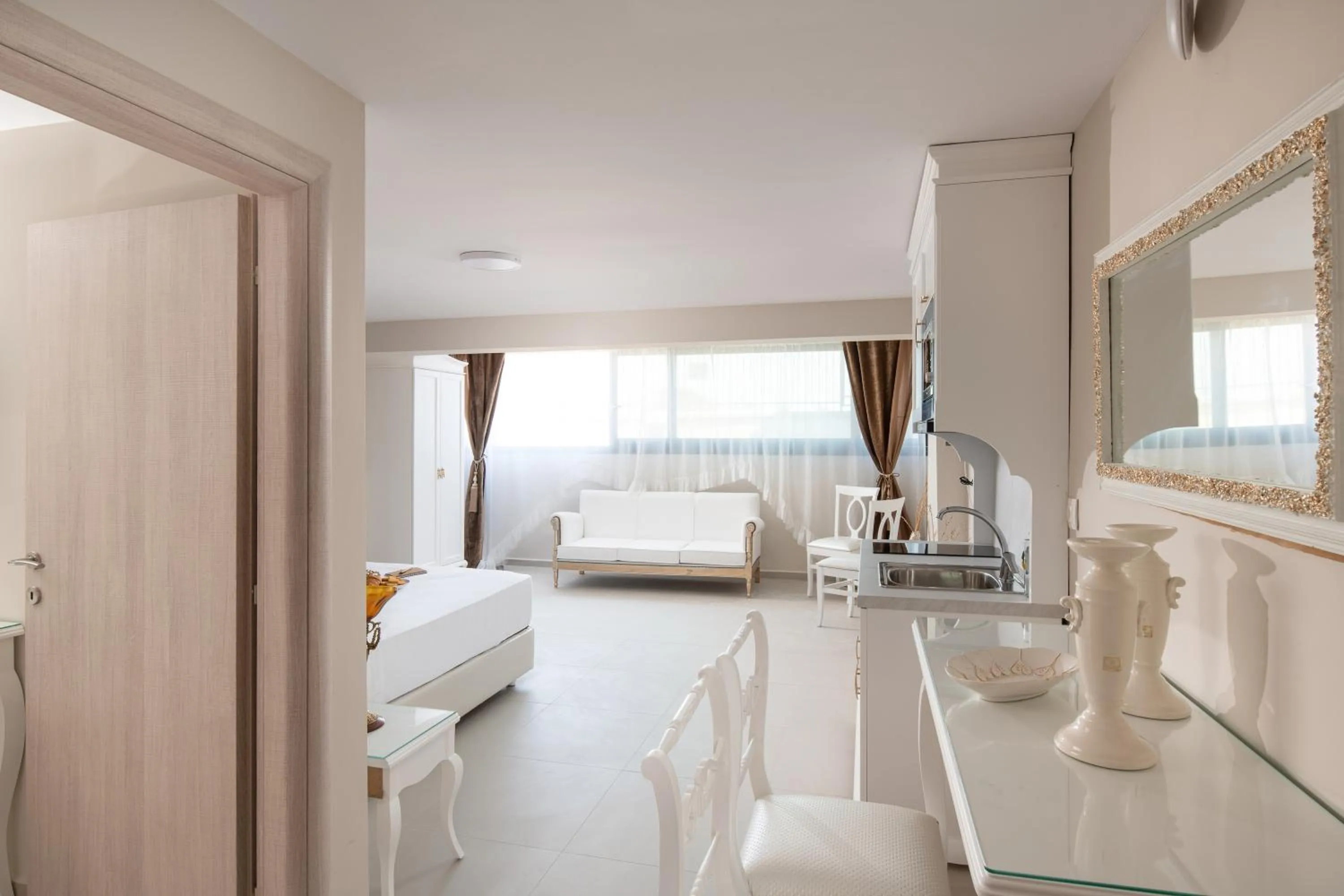 Photo of the whole room in Mykoniatika Villas