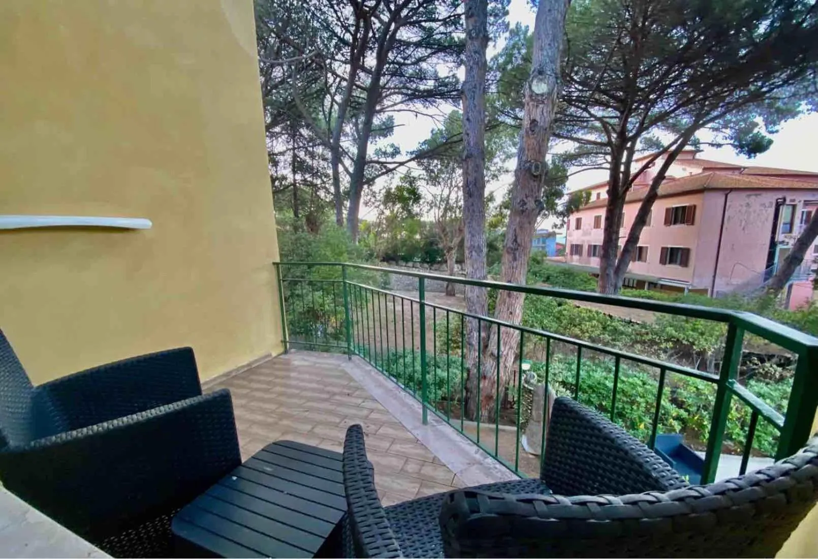 Garden view in Hotel Monna Lisa