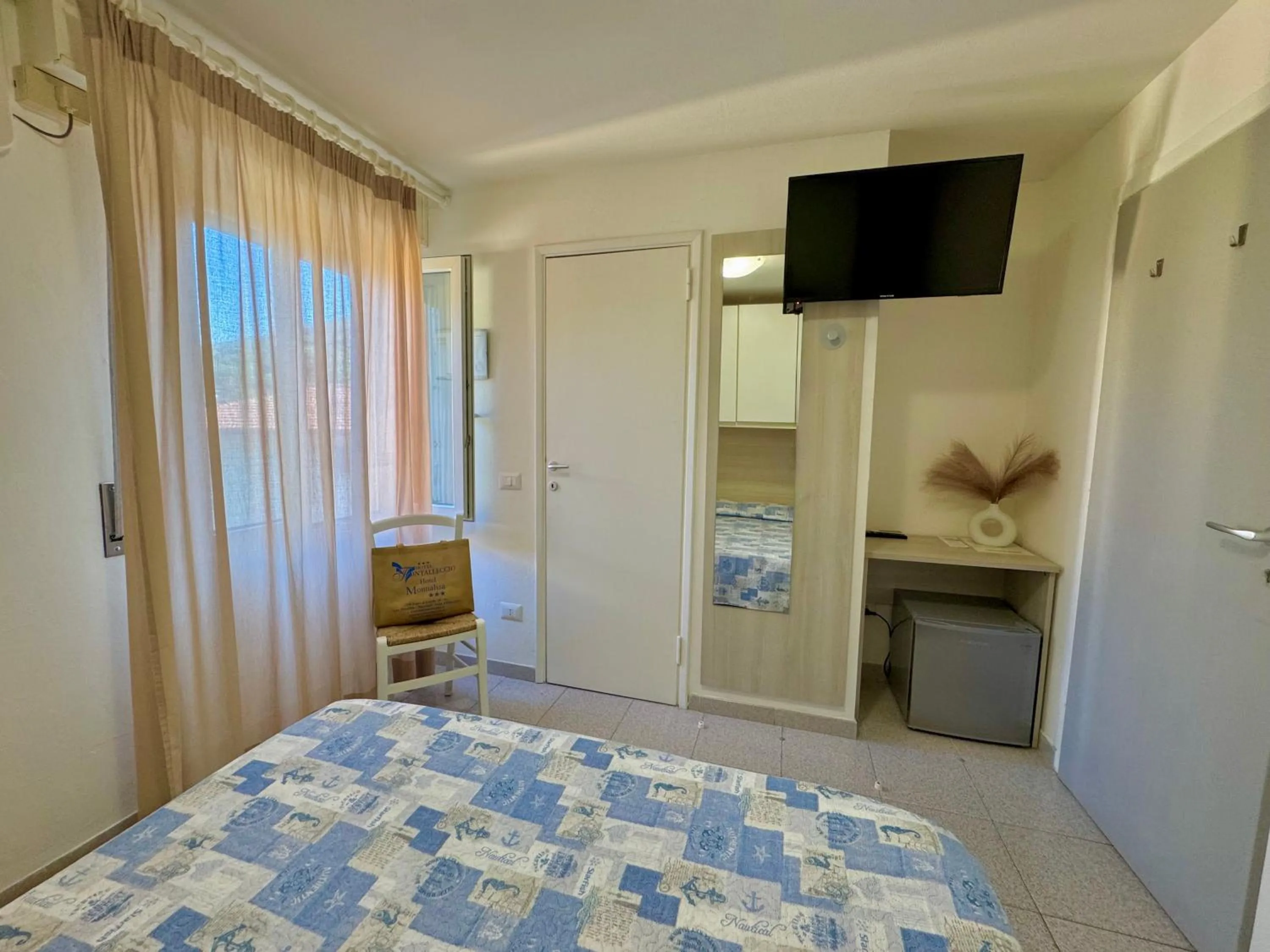 Bedroom, Bed in Hotel Monna Lisa