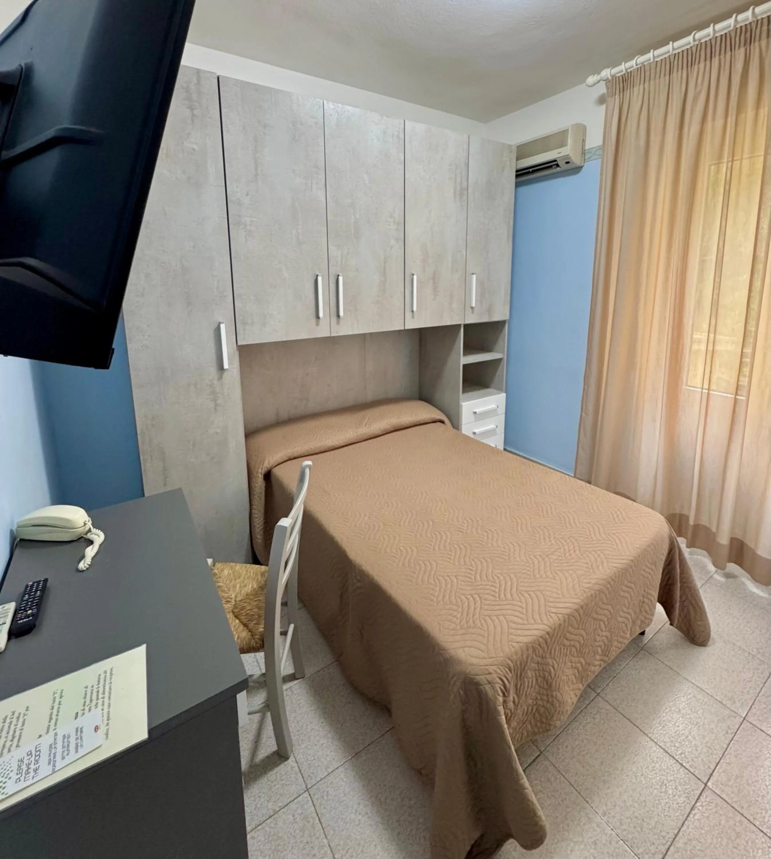 Bedroom, Bed in Hotel Monna Lisa