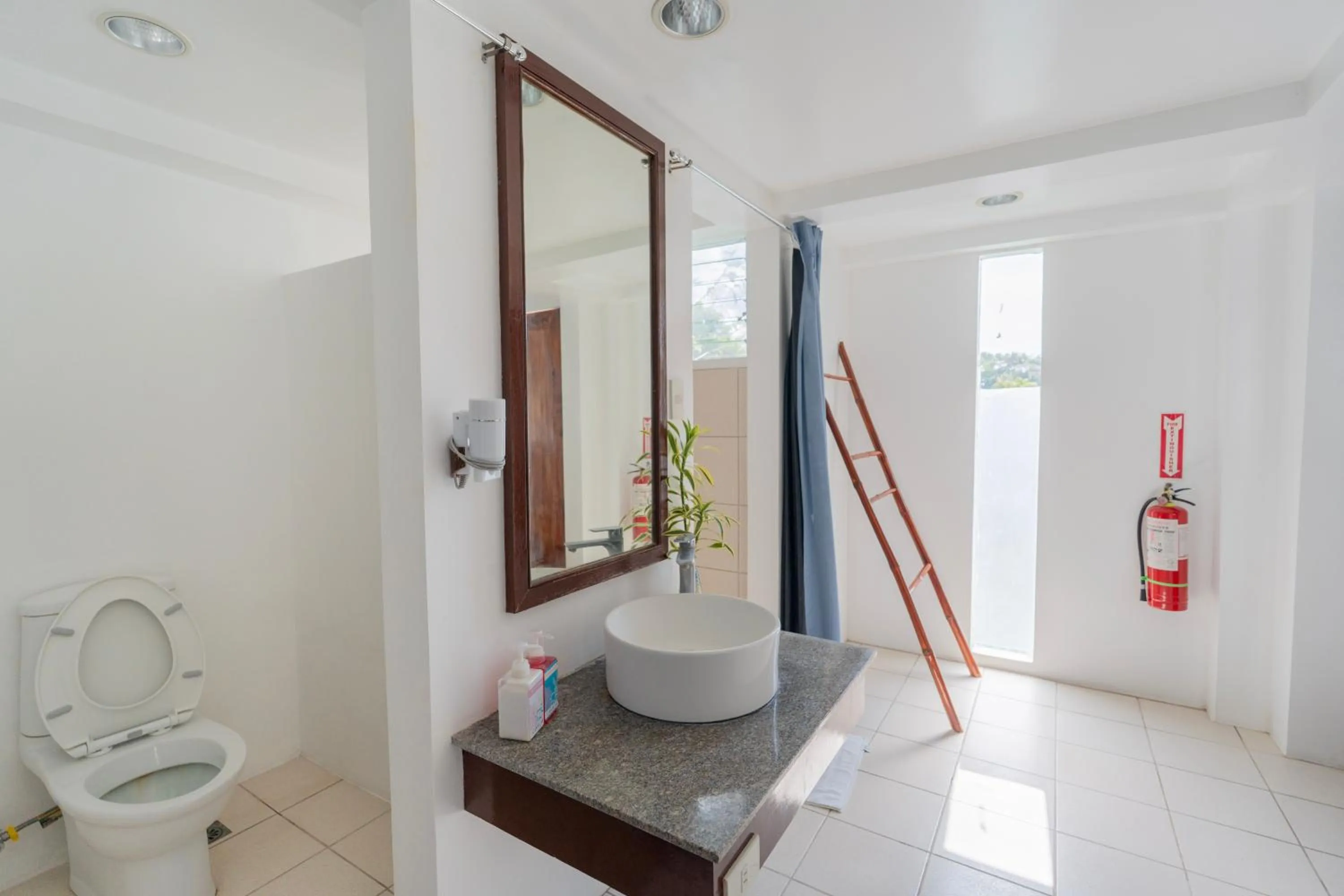 Shower in Casalay Boutique Villas & Dive
