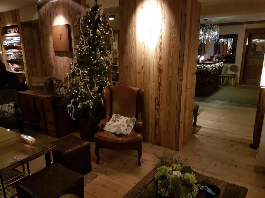 Lobby or reception in Hotel Vecchia Stazione Mountain Elegance