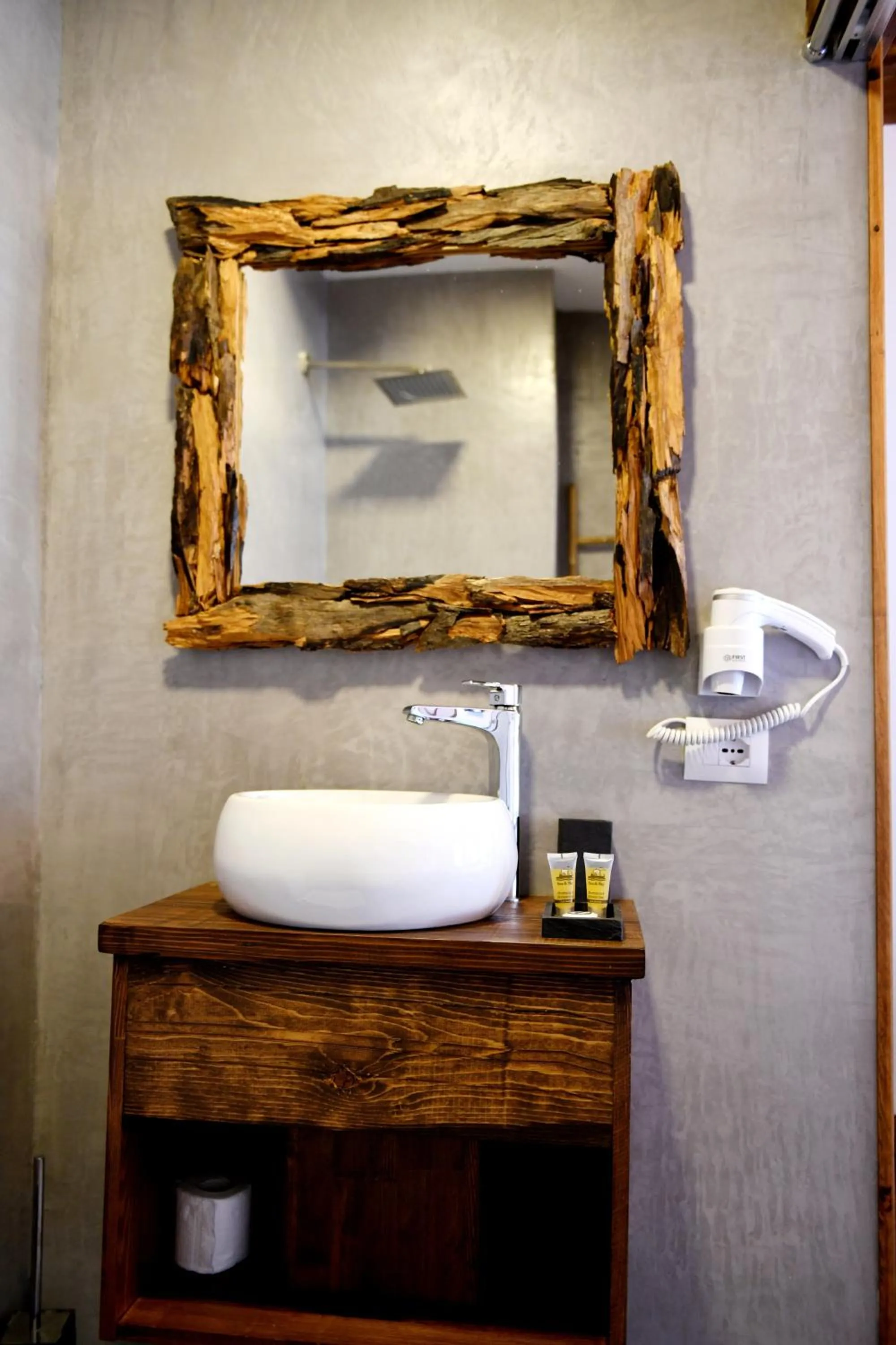 Bathroom in Anhel Hotel