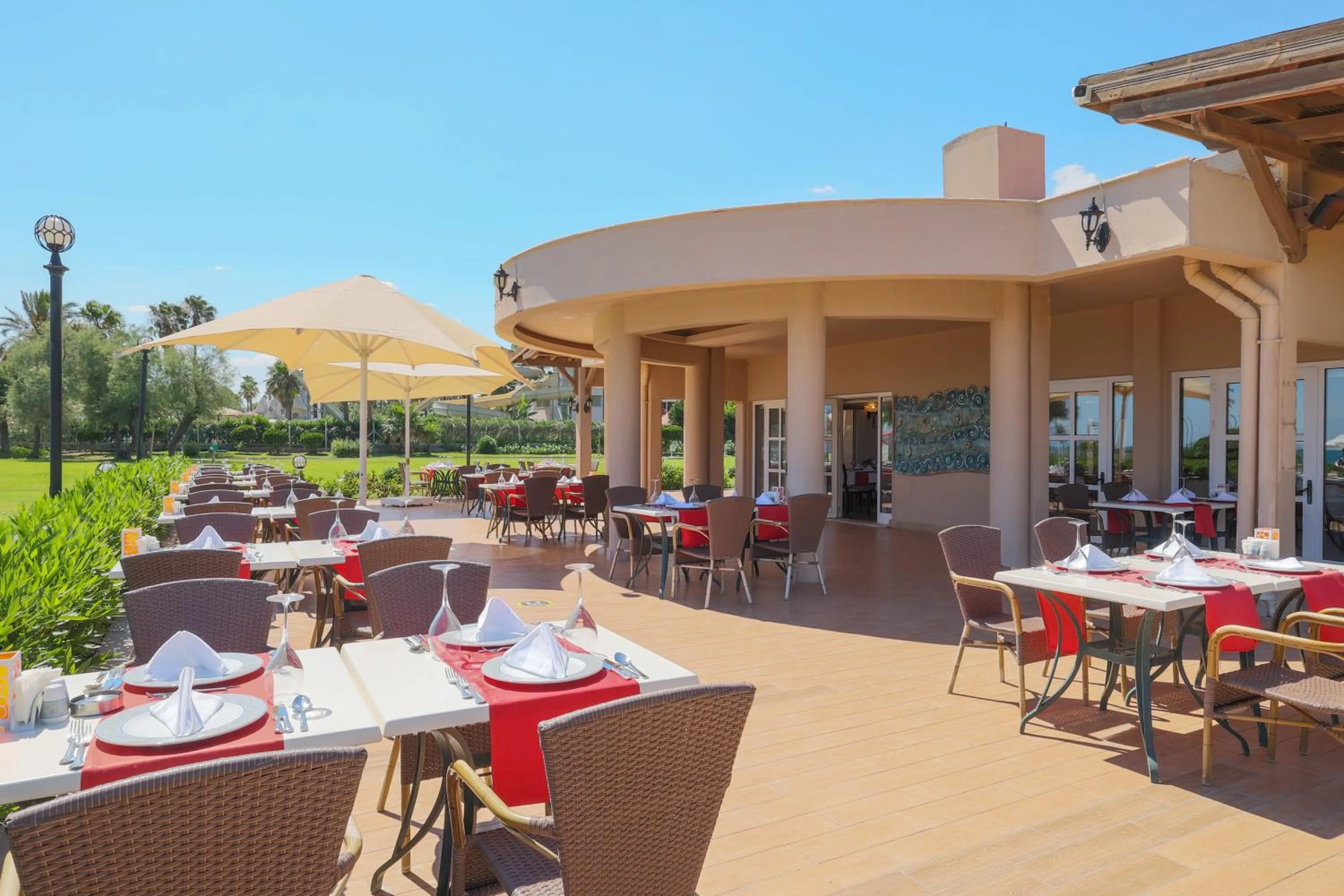 Restaurant/places to eat in Crystal Tat Beach Pearl Collection - Ultimate All Inclusive