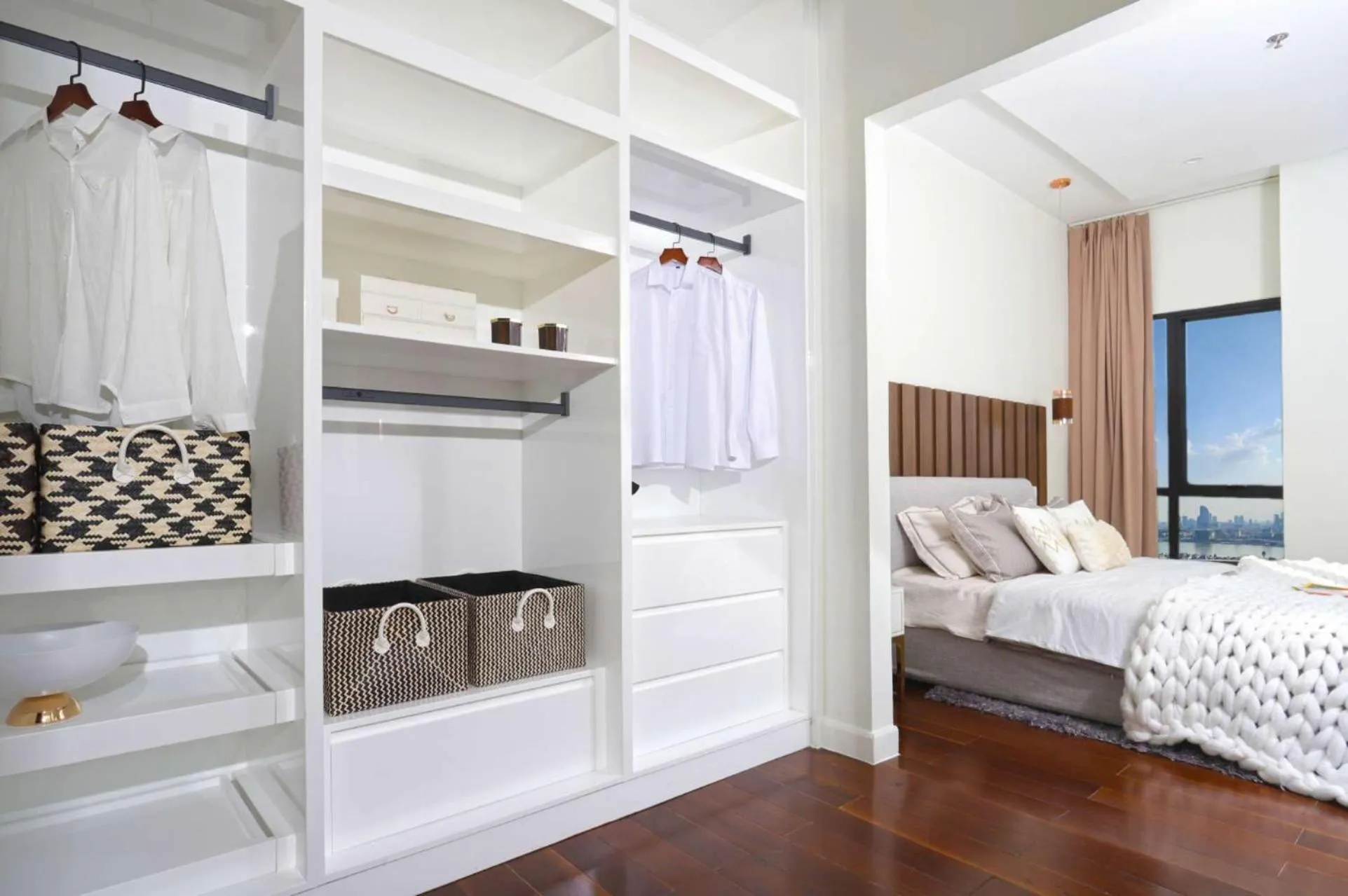 Bedroom, Bed in The Peninsula Phnom Penh