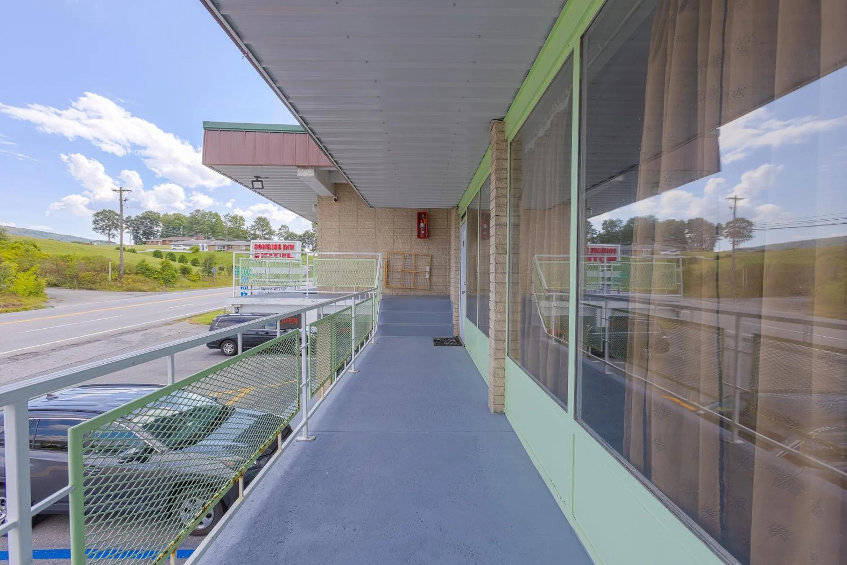 Lobby or reception in Sonrise Inn Lincoln Hwy By OYO