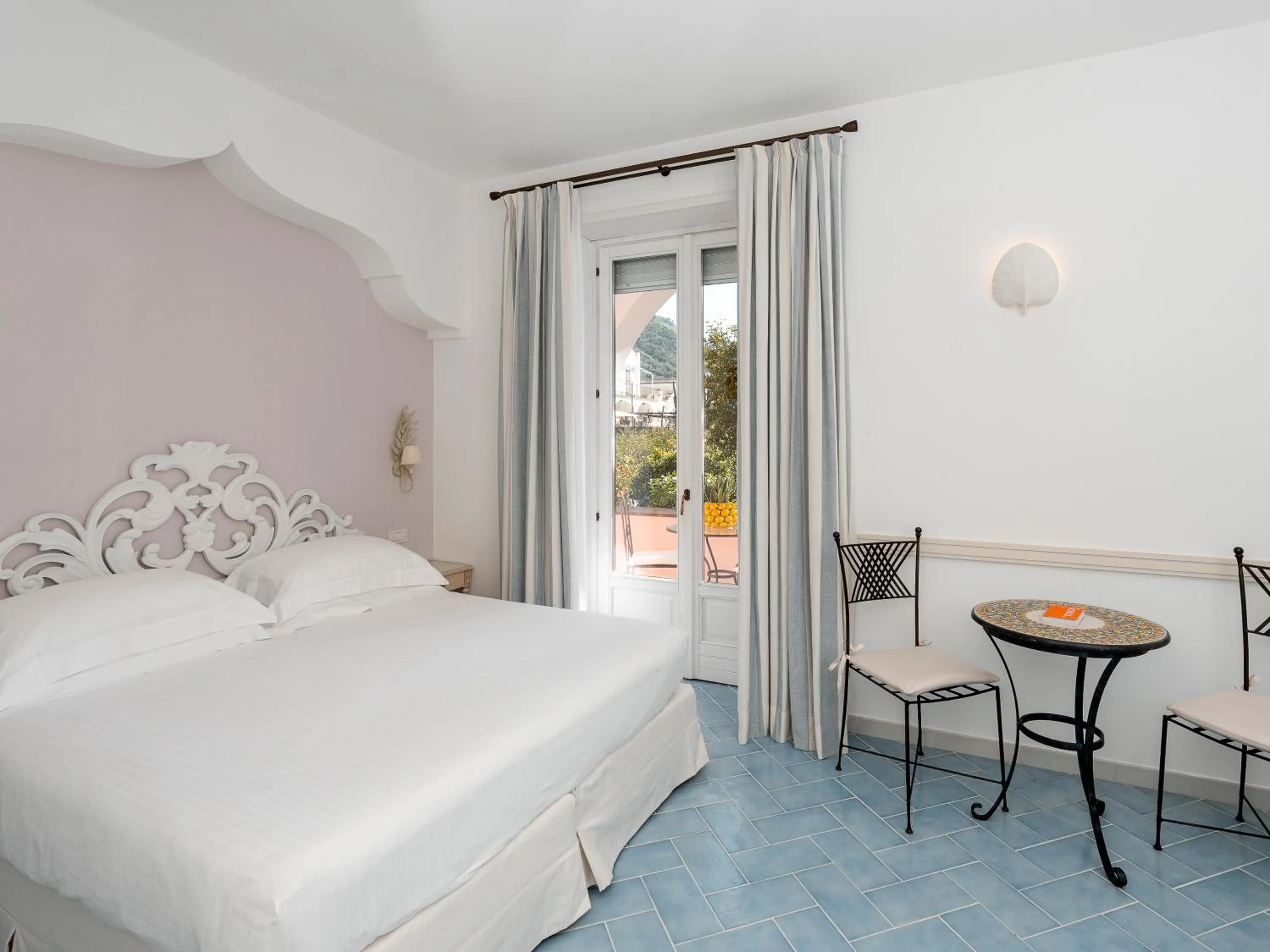 Photo of the whole room, Bed in Boutique Hotel Casa Mariantonia