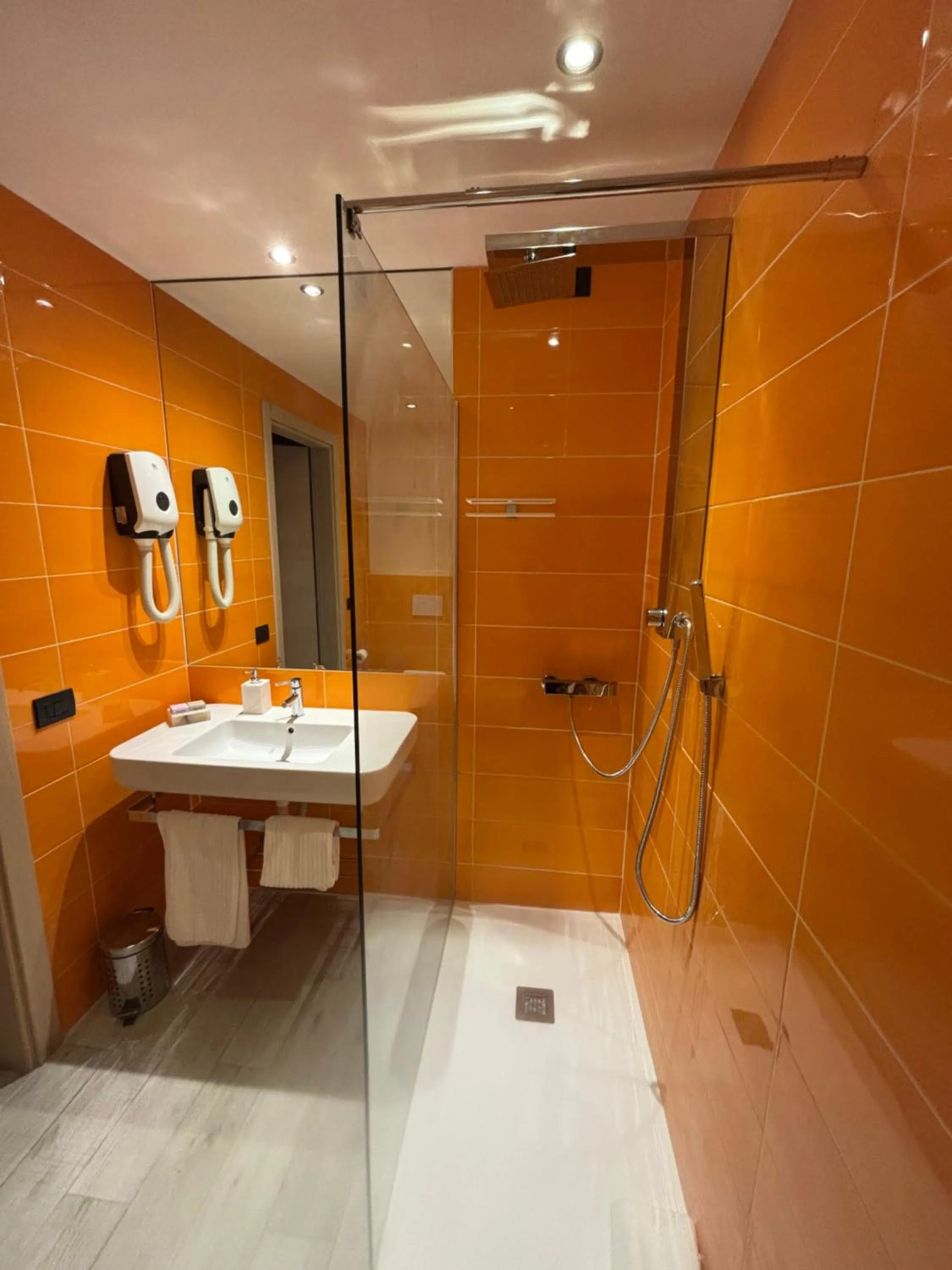 Bathroom in Blue Shades Hotel