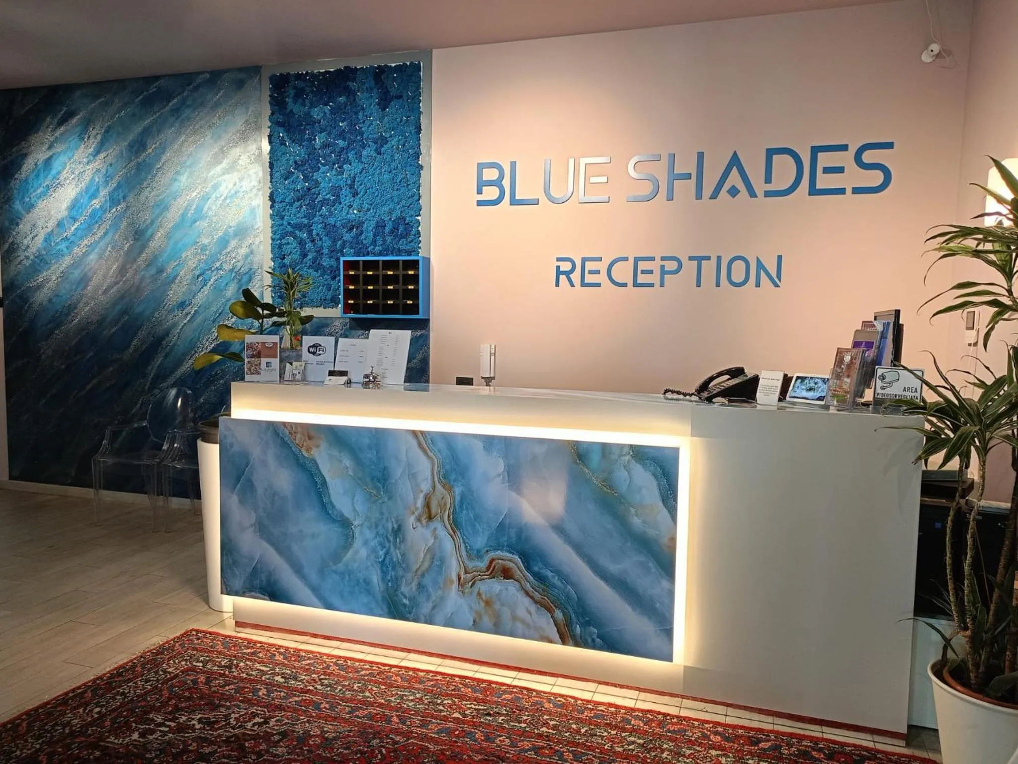 Lobby or reception in Blue Shades Hotel