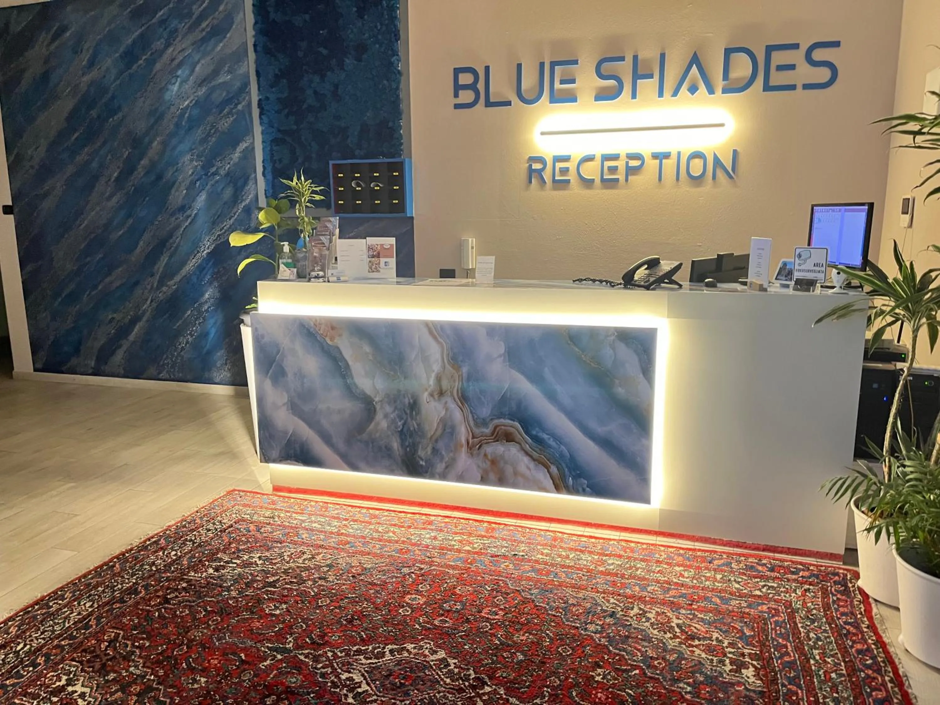 Lobby or reception in Blue Shades Hotel