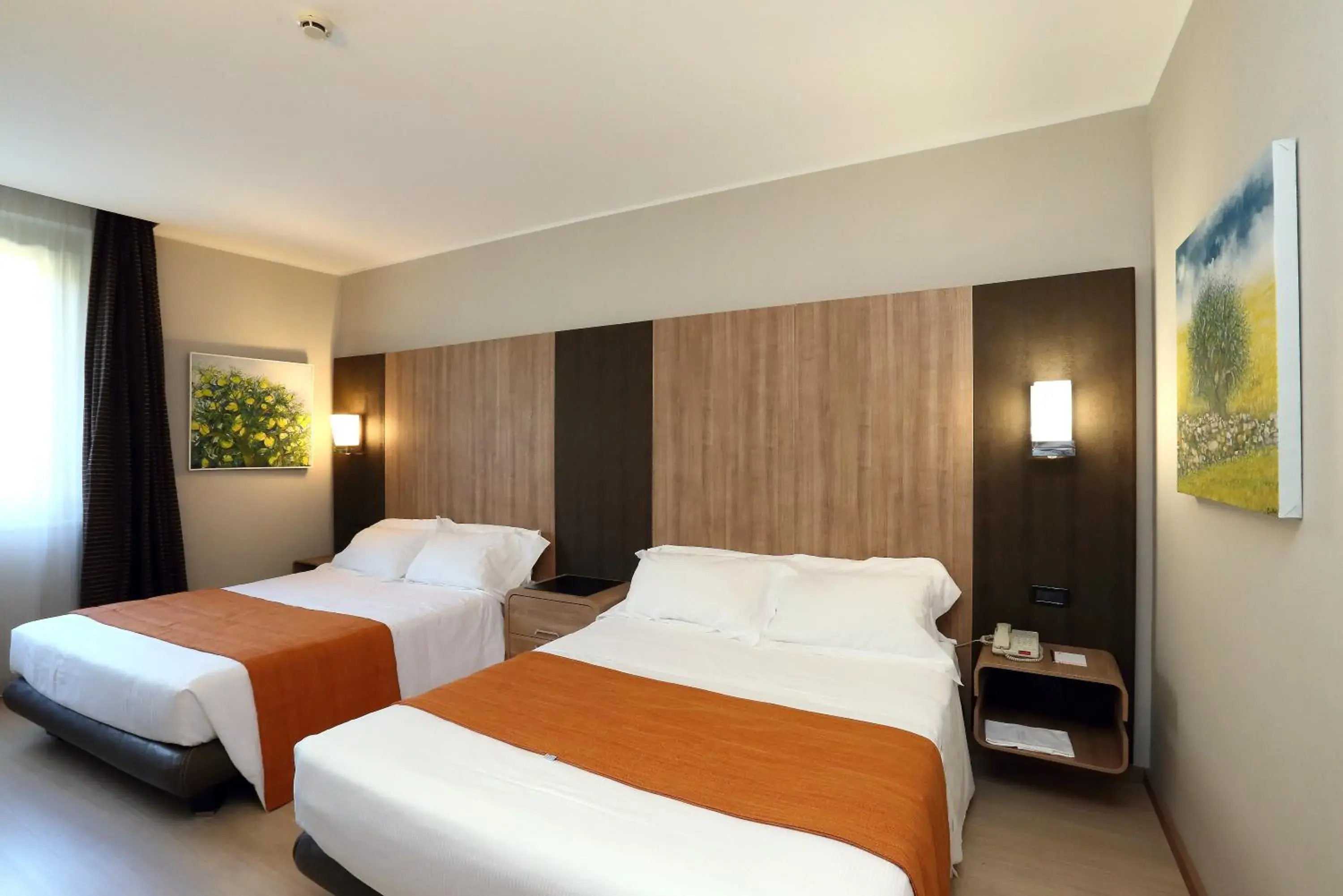 King-Size Double Room in THotel Lamezia King-Size Double Room in THotel Lamezia