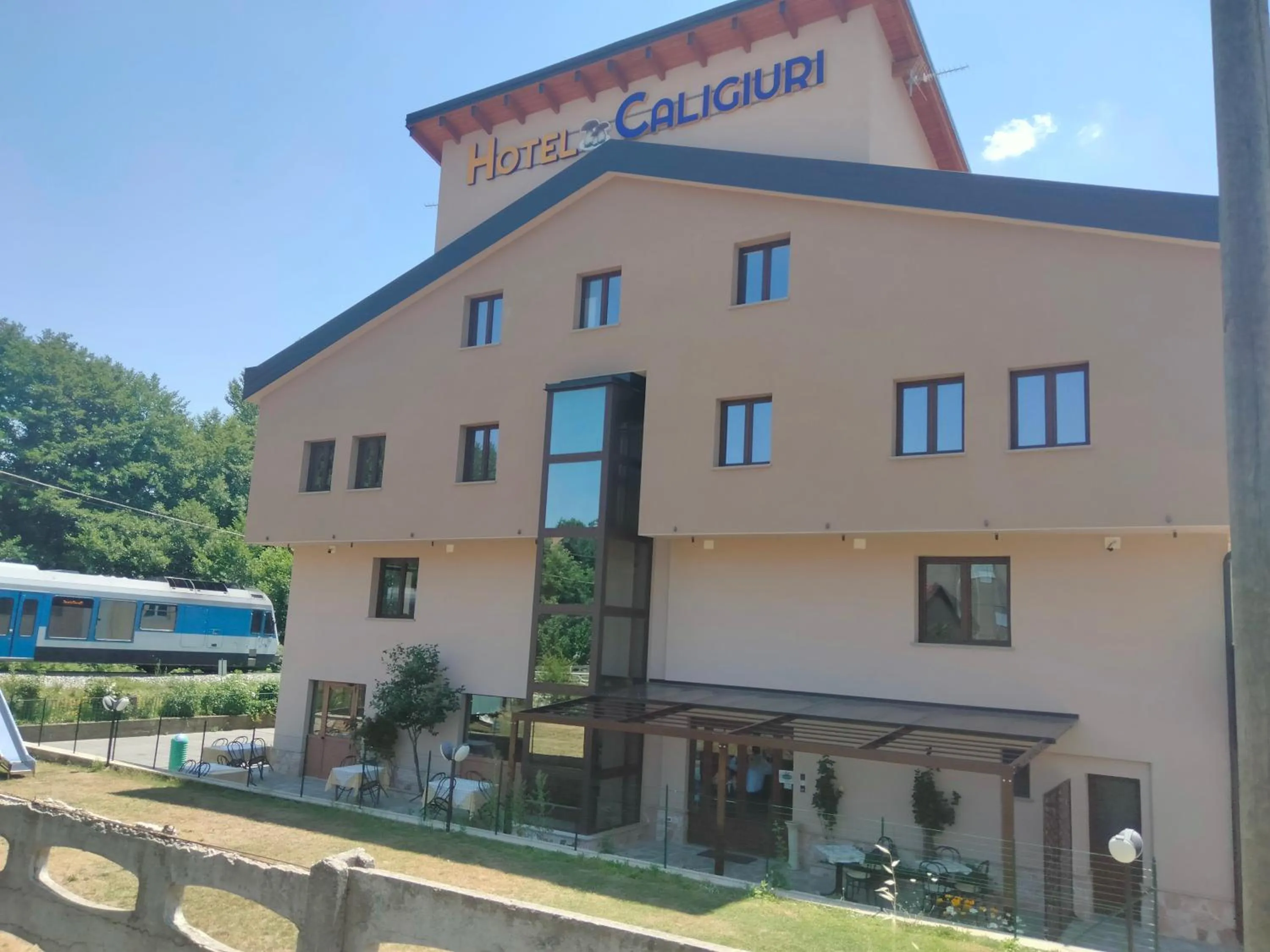Property building in Hotel Ristorante Caligiuri