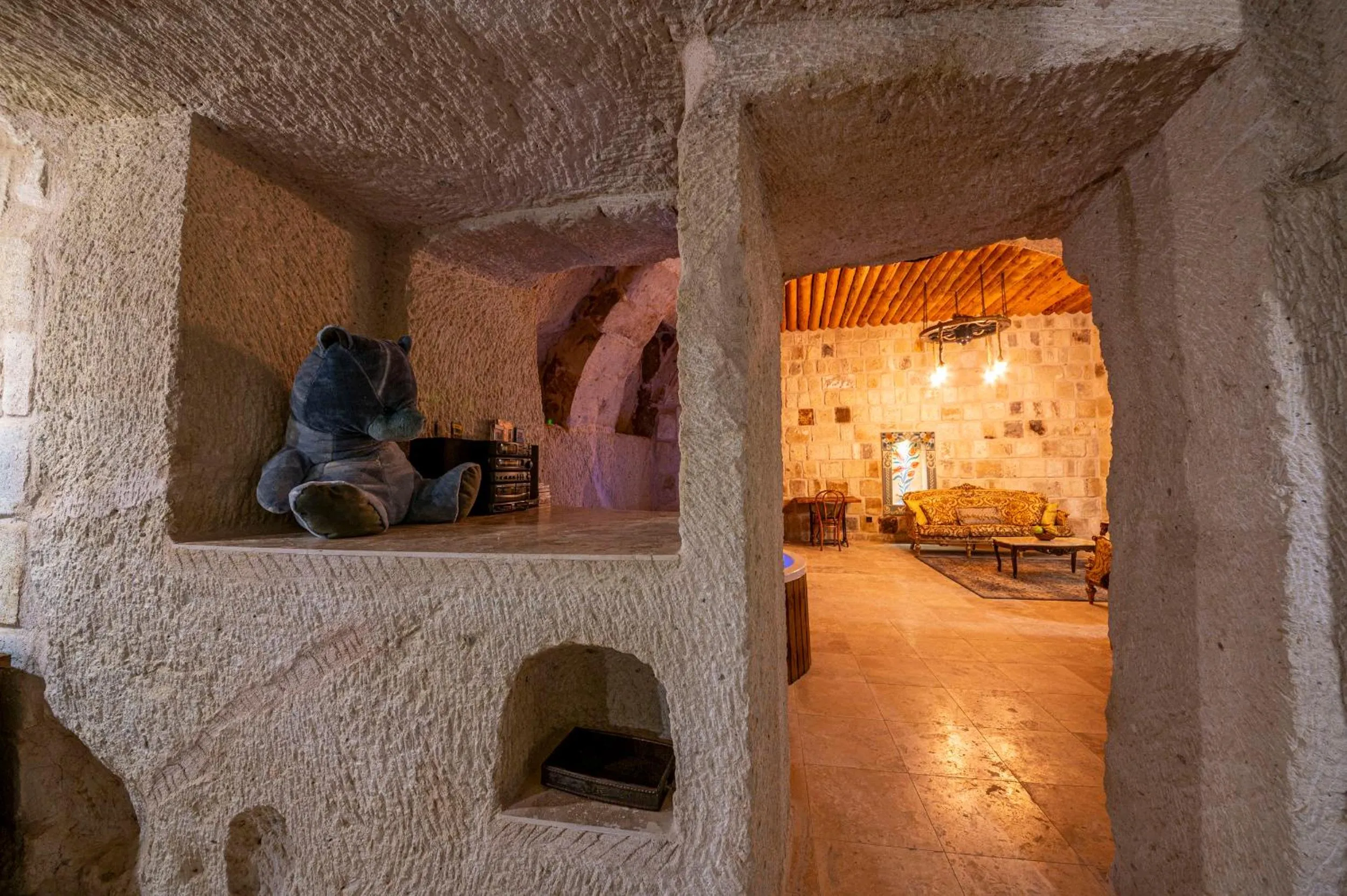 Seating area in Capp Royal Cave HOTEL