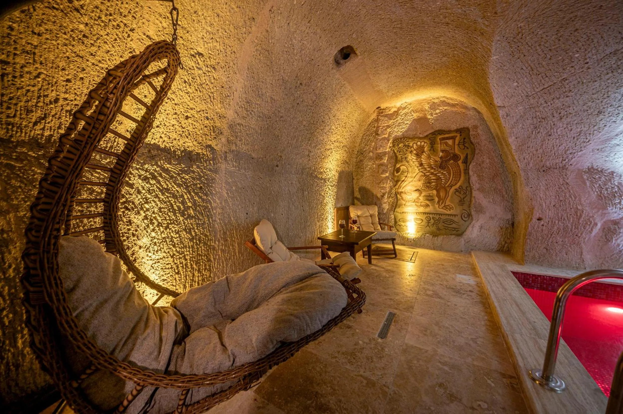 Seating area in Capp Royal Cave HOTEL