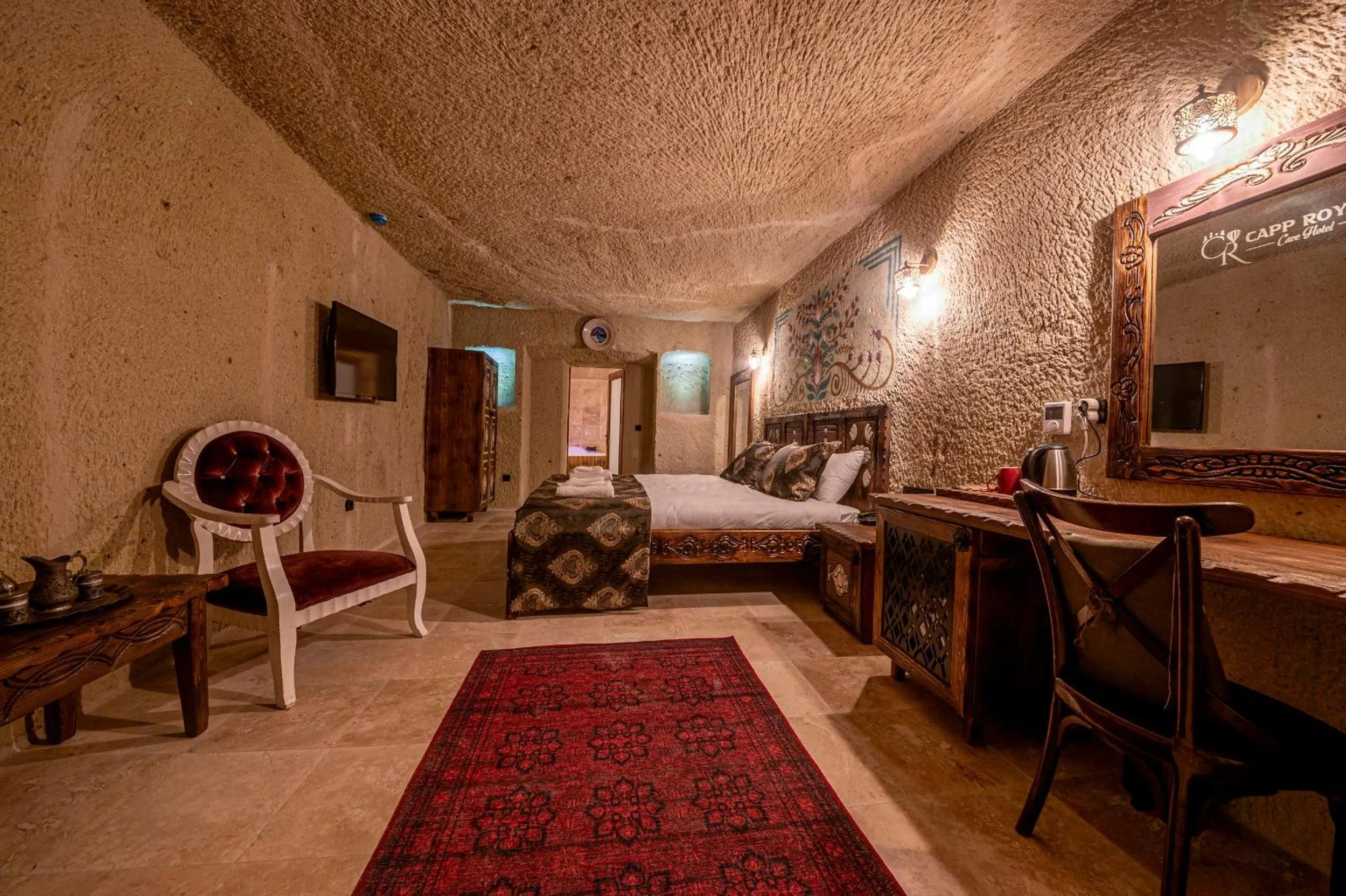 Bedroom in Capp Royal Cave HOTEL