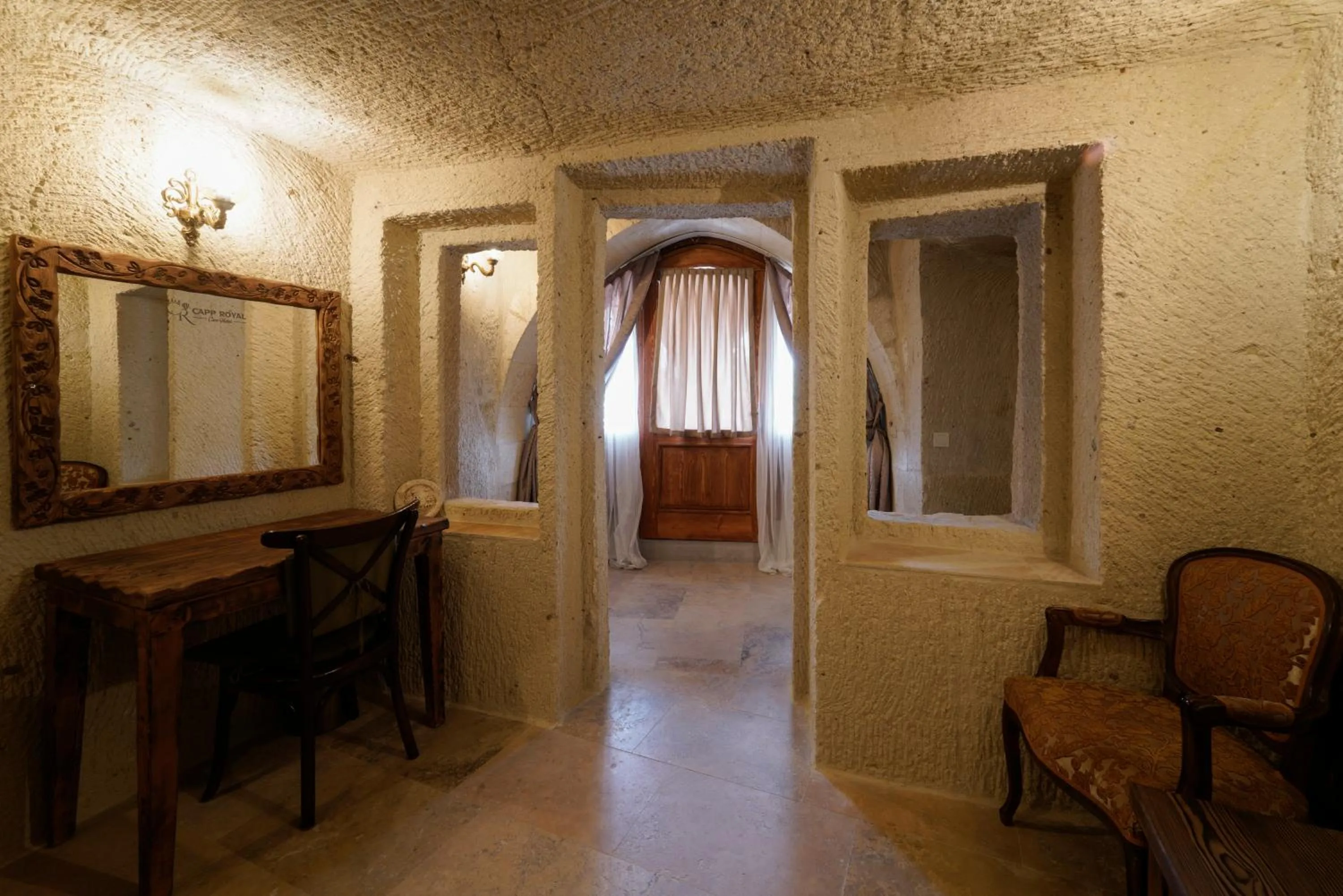 Seating area in Capp Royal Cave HOTEL