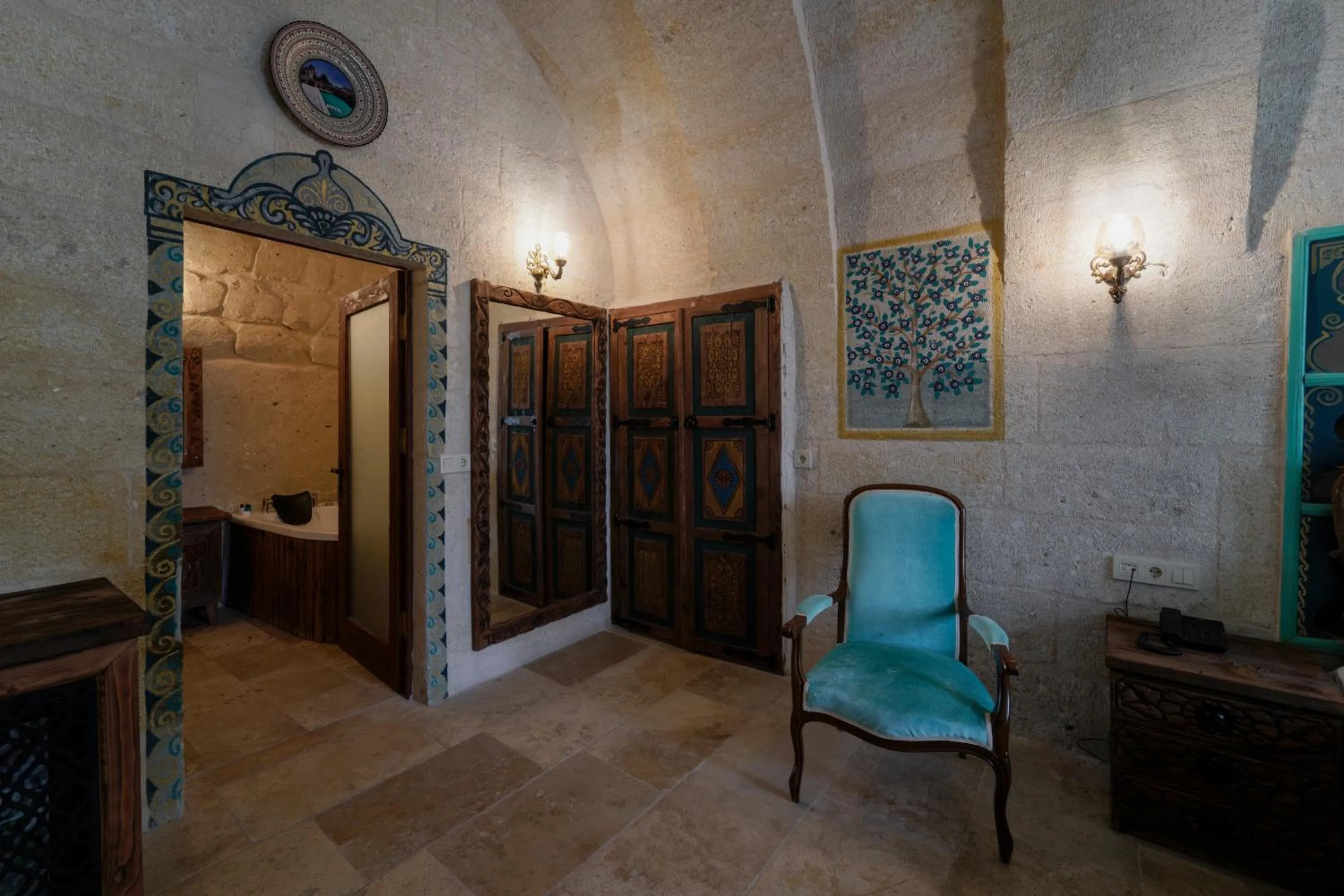 Seating area in Capp Royal Cave HOTEL