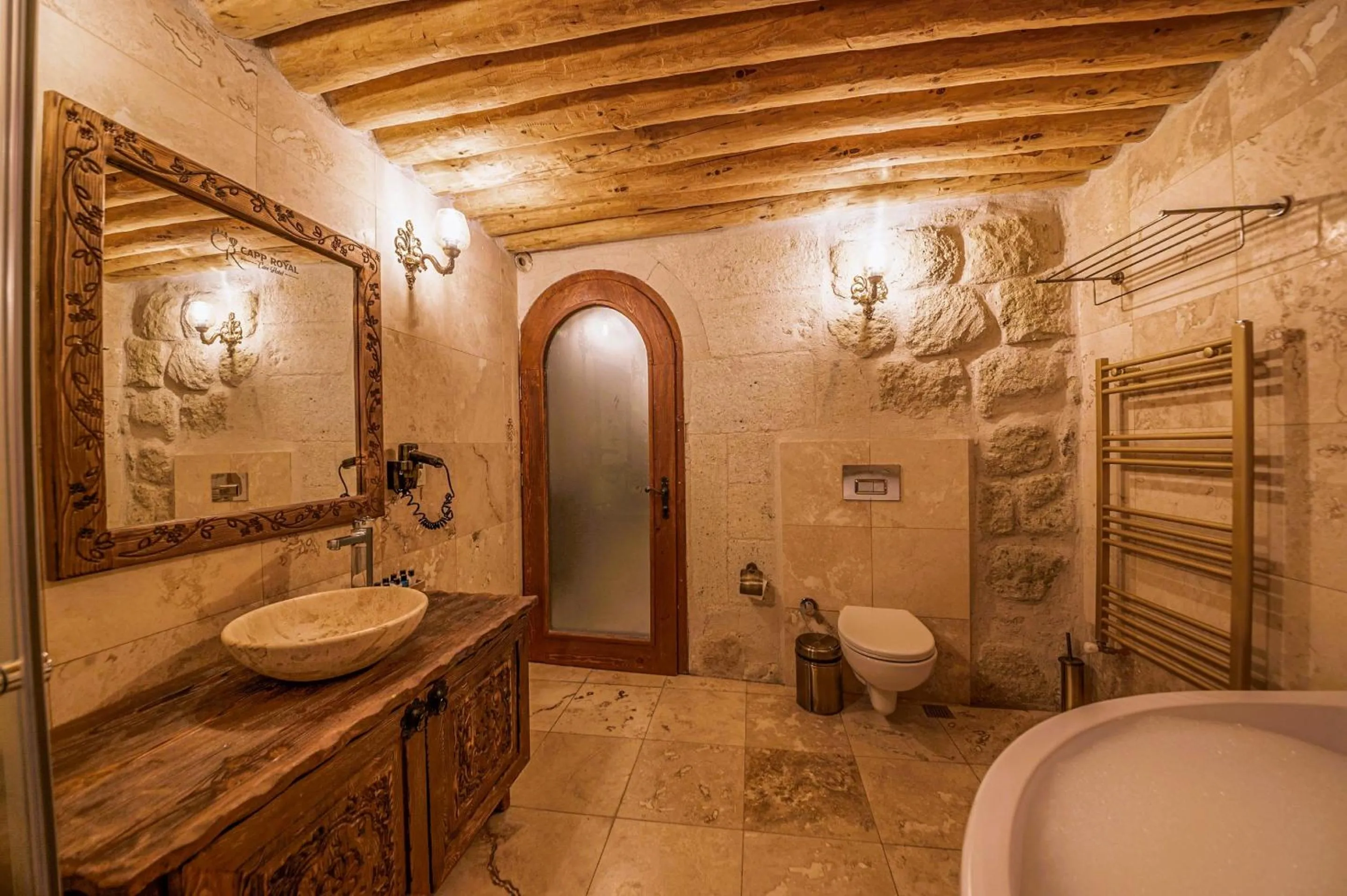 Bathroom in Capp Royal Cave HOTEL
