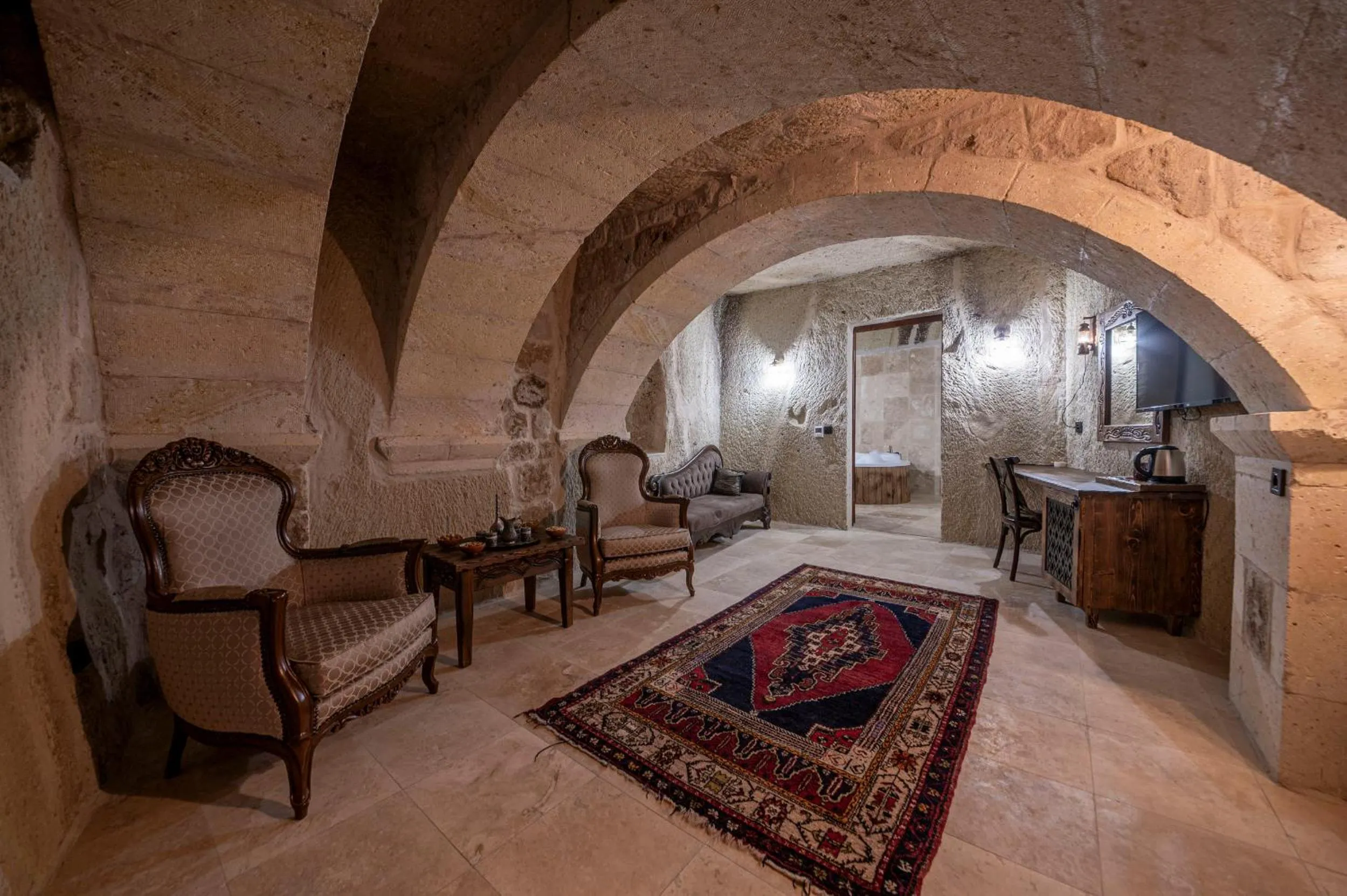Seating area in Capp Royal Cave HOTEL