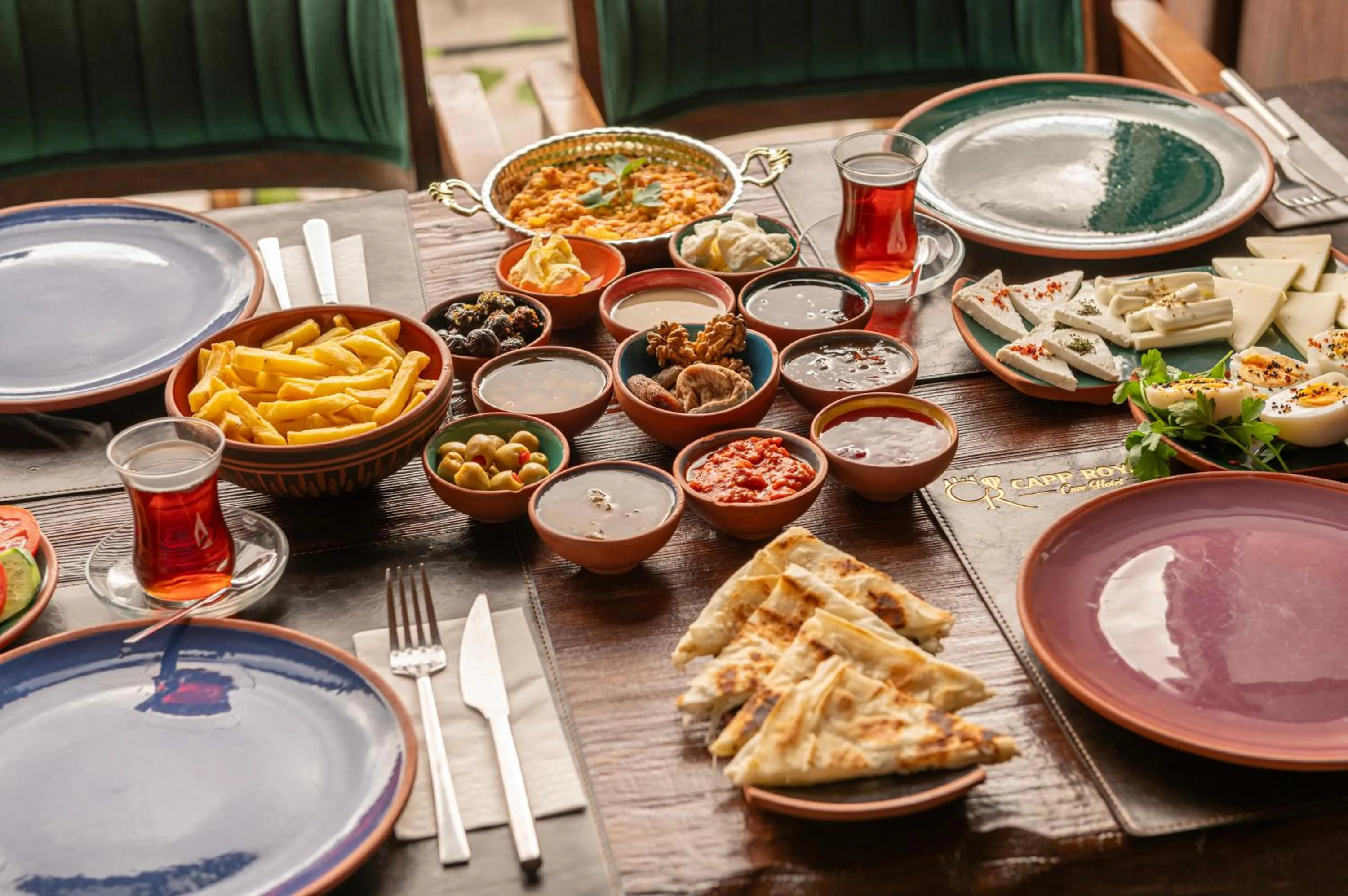 Breakfast in Capp Royal Cave HOTEL