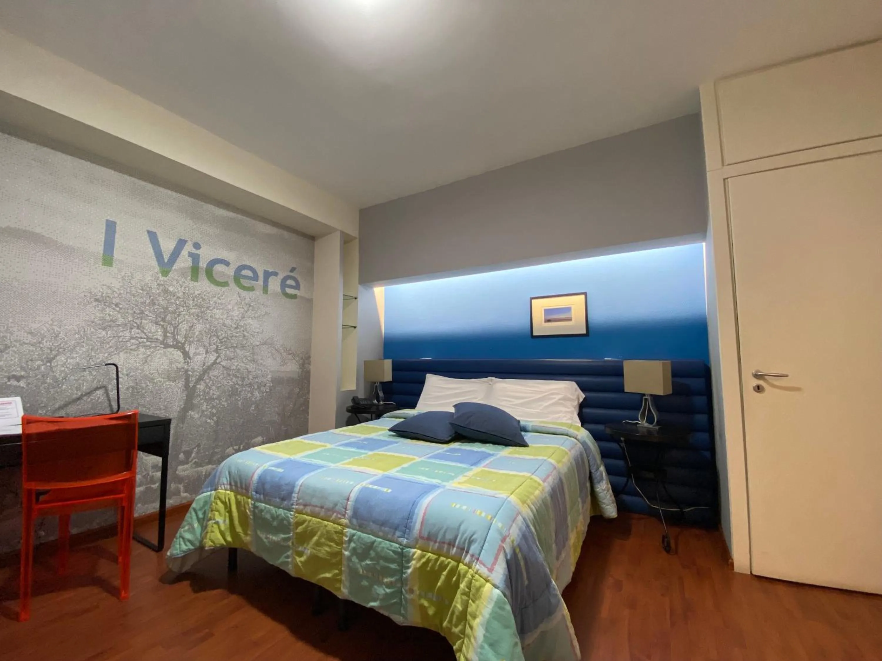 Bedroom, Bed in Mare Nostrum Petit Hôtel