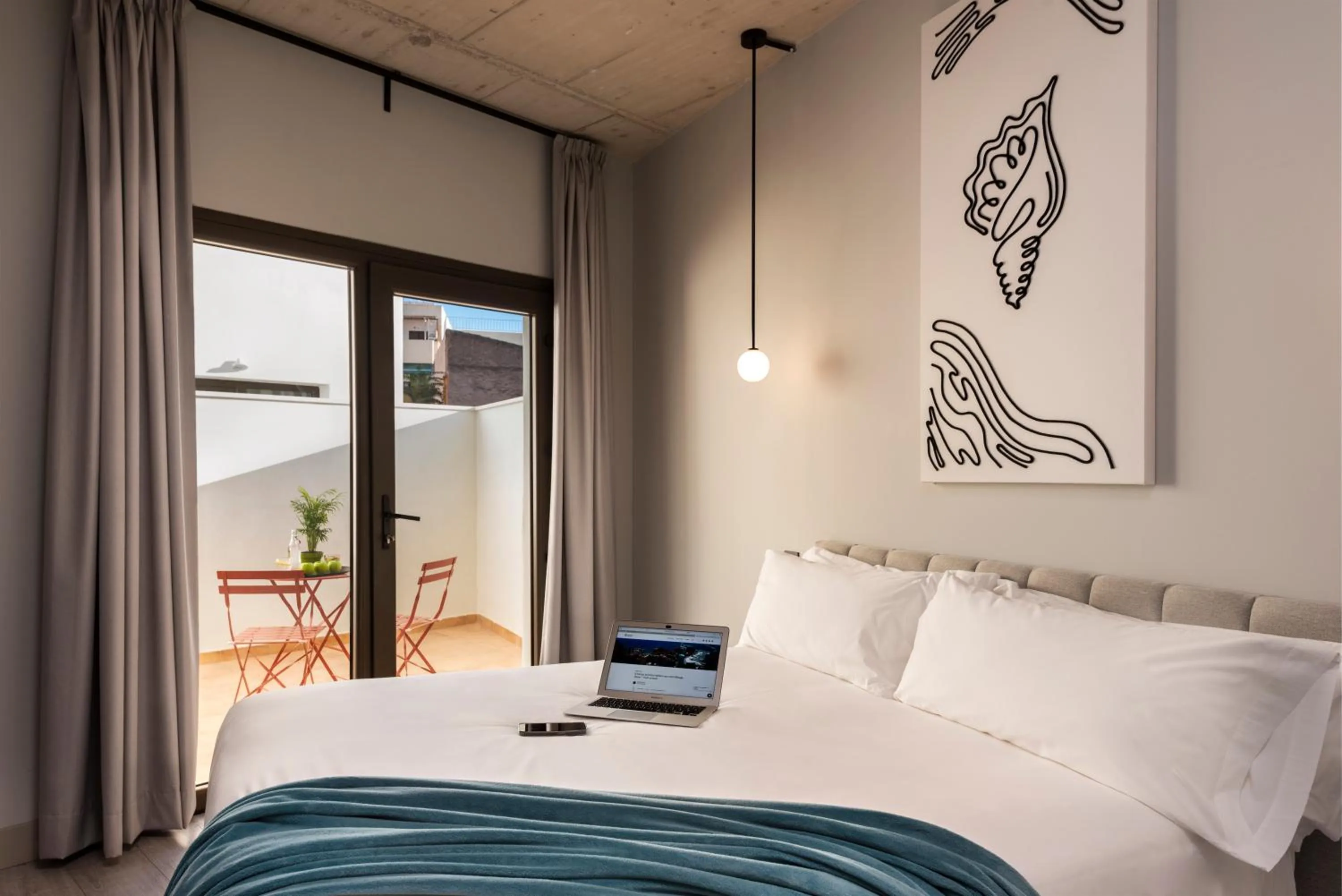 Bedroom, Bed in Coeo Parras Design Apartments