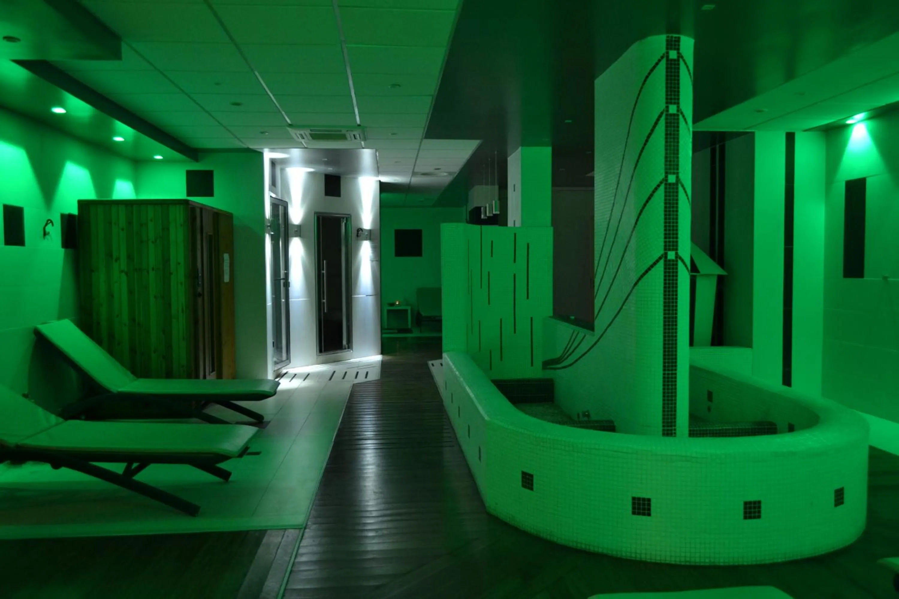 Spa and wellness centre/facilities, Swimming Pool in Marina Palace Hotel & Congress Hall