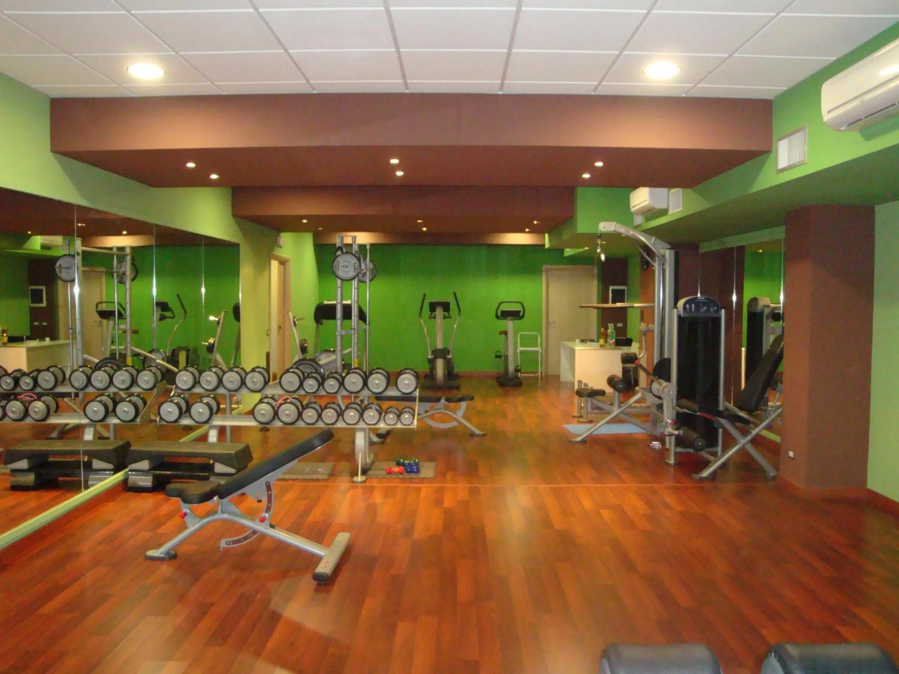 Spa and wellness centre/facilities, Fitness Center/Facilities in Marina Palace Hotel & Congress Hall