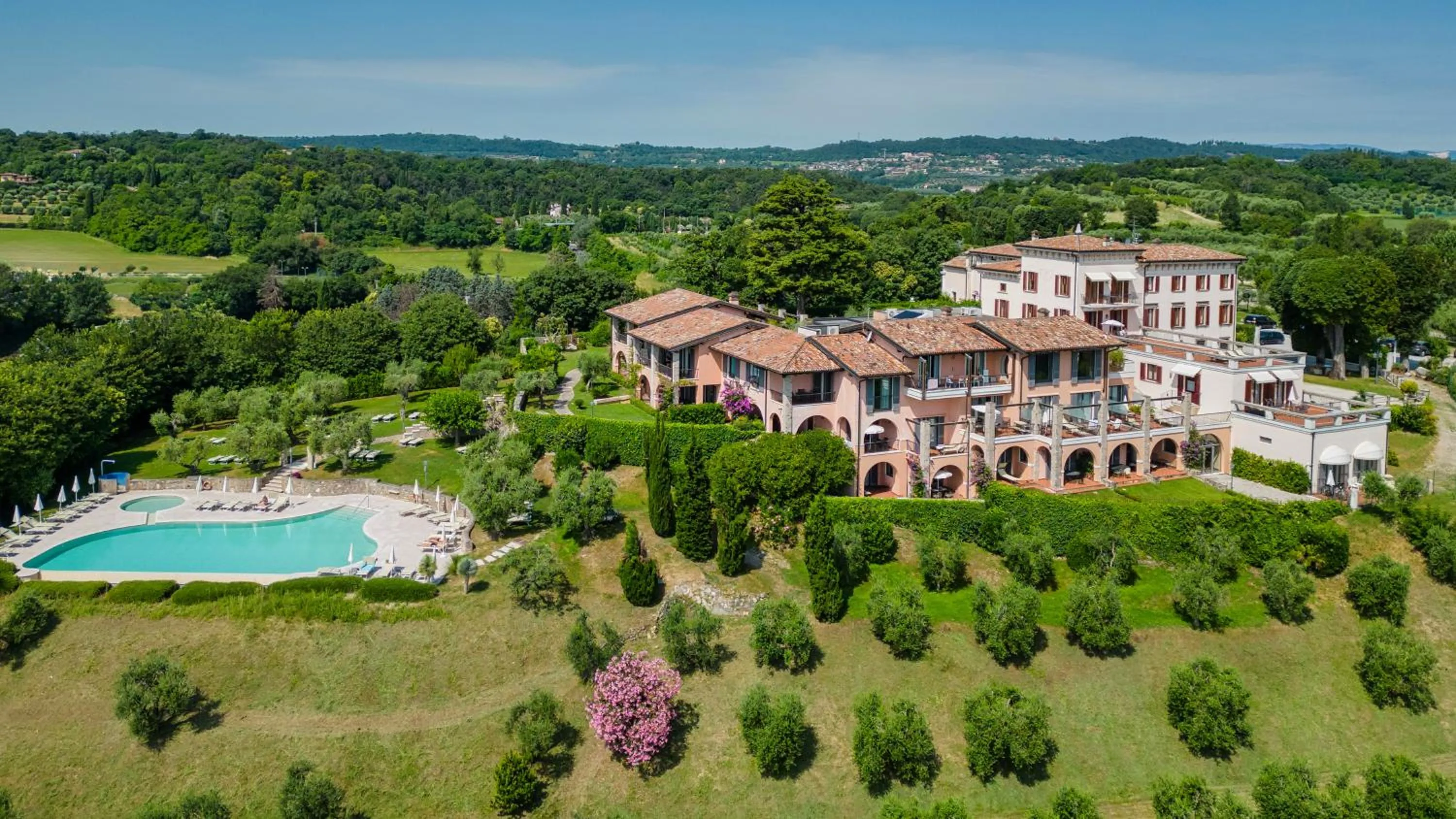 Property building in Castello Belvedere Apartments