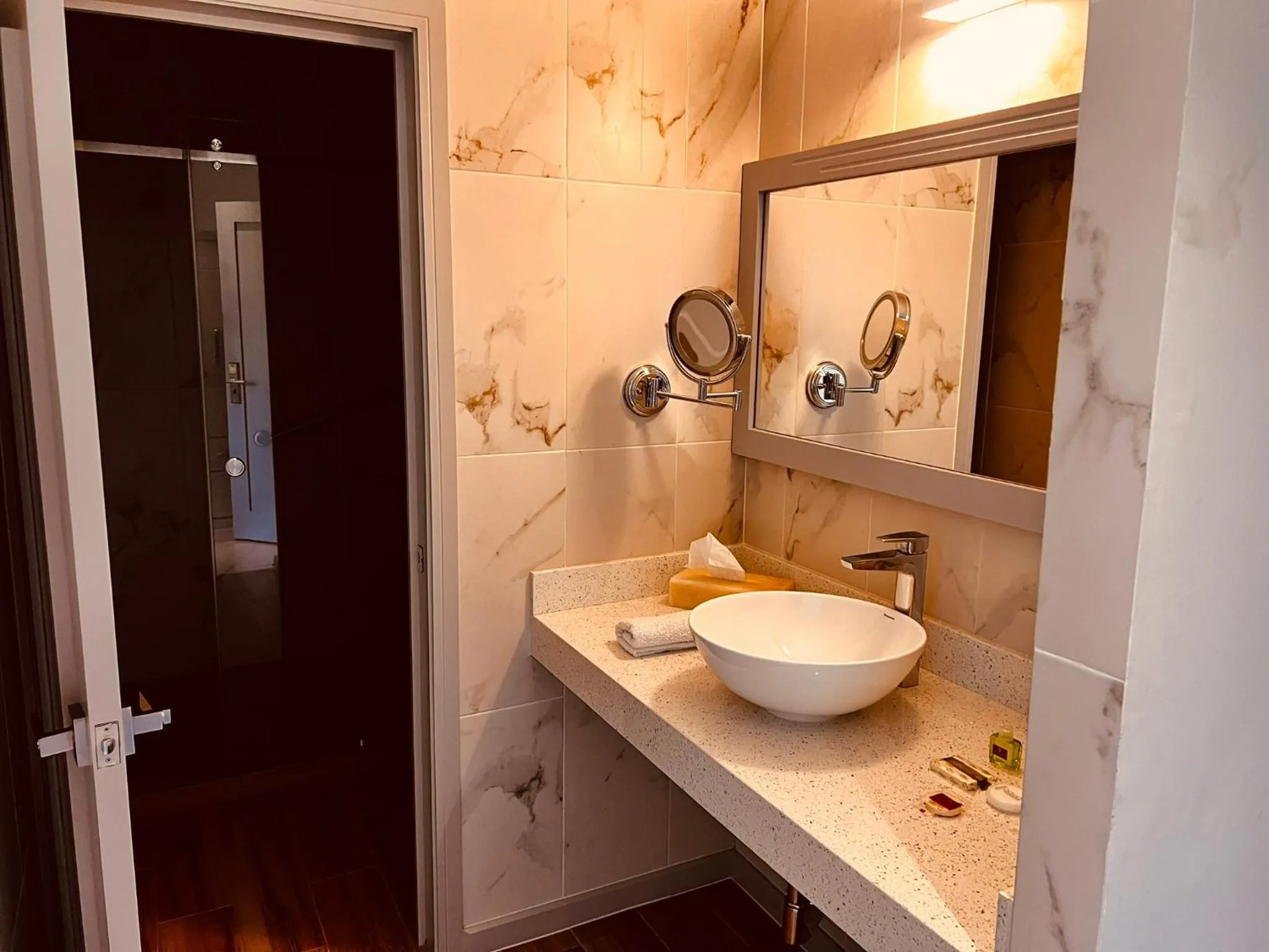 Bathroom in San Francisco Hotel Boutique