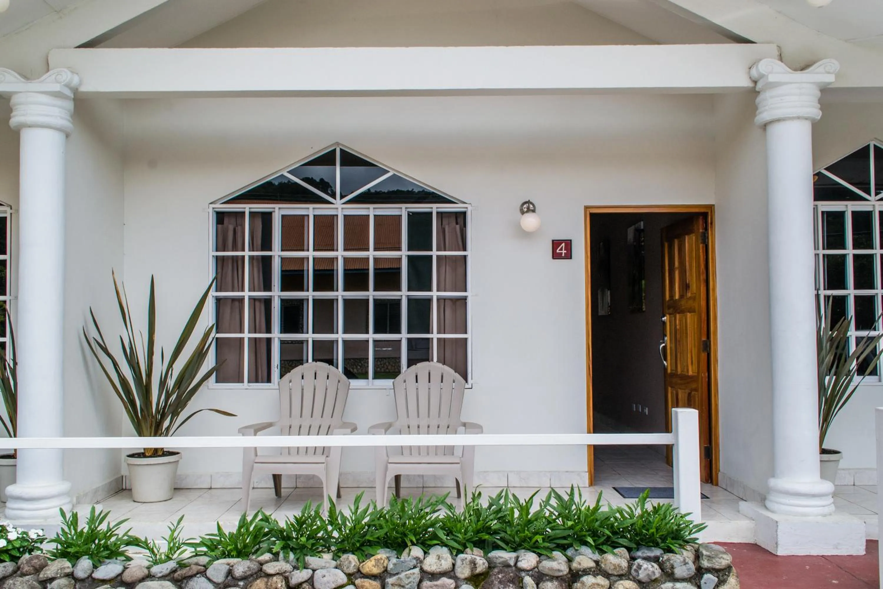 Facade/entrance in Downtown Suites