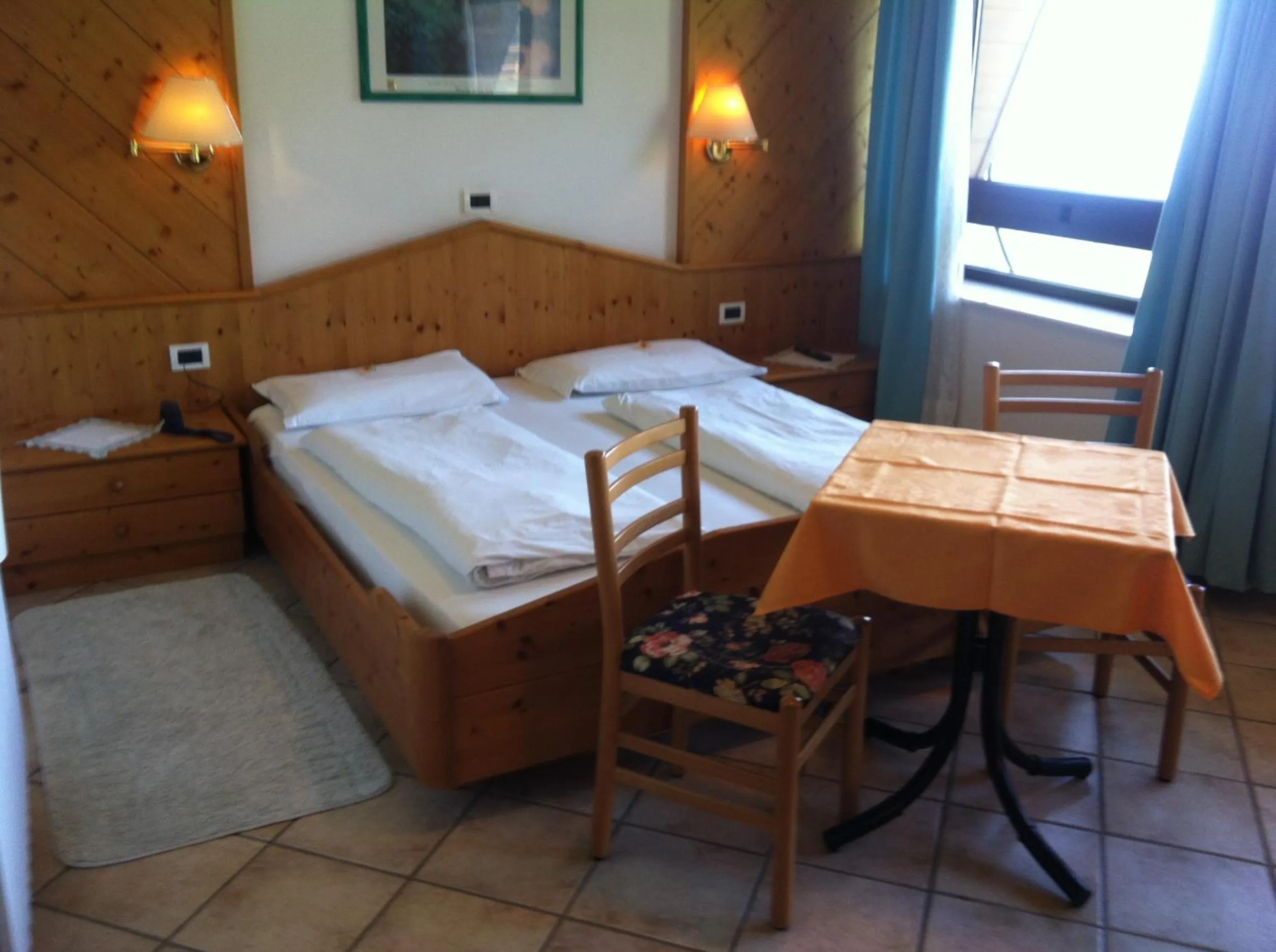 Day, Bed in Piccolo Hotel Sciliar