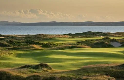 Golfcourse in The Upper Largo Hotel & Restaurant