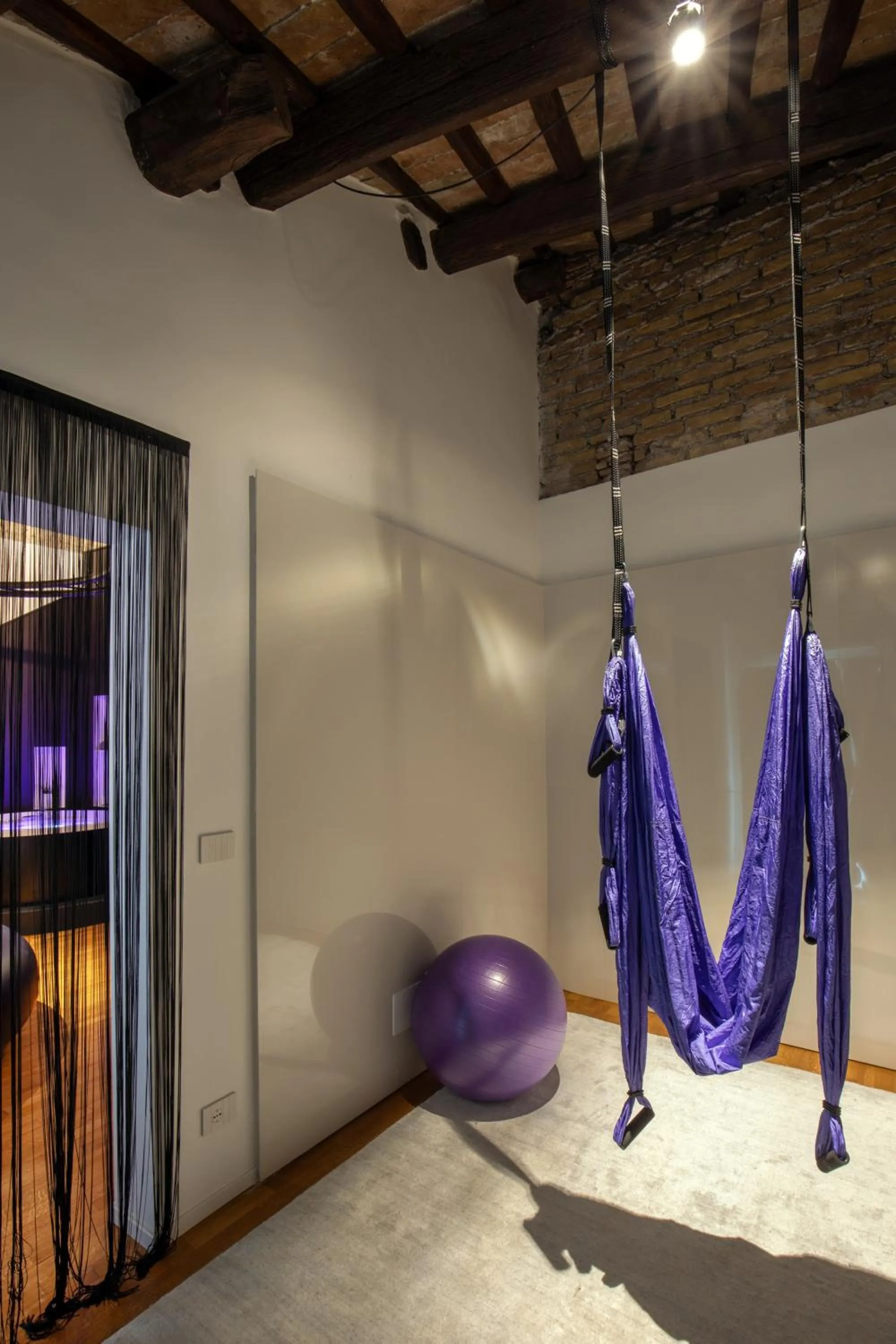 Bedroom in SuiteSistina for Brave Lovers