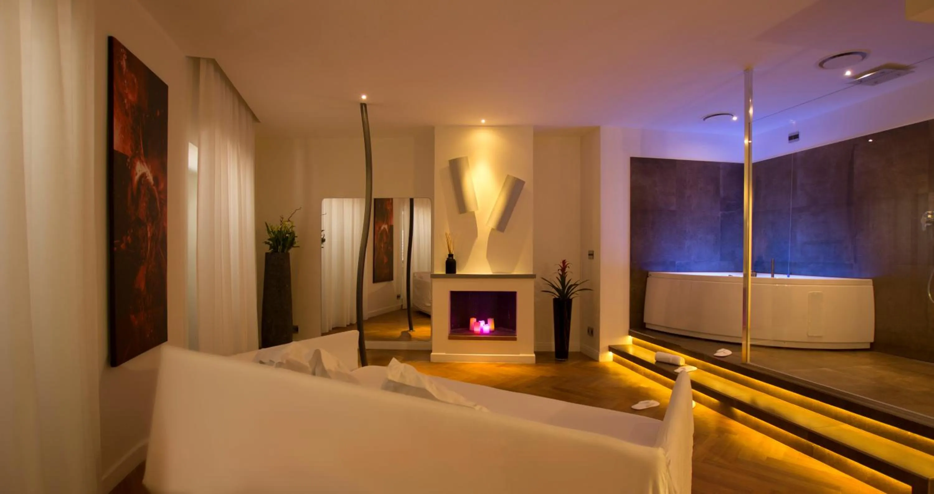 Shower in SuiteSistina for Brave Lovers