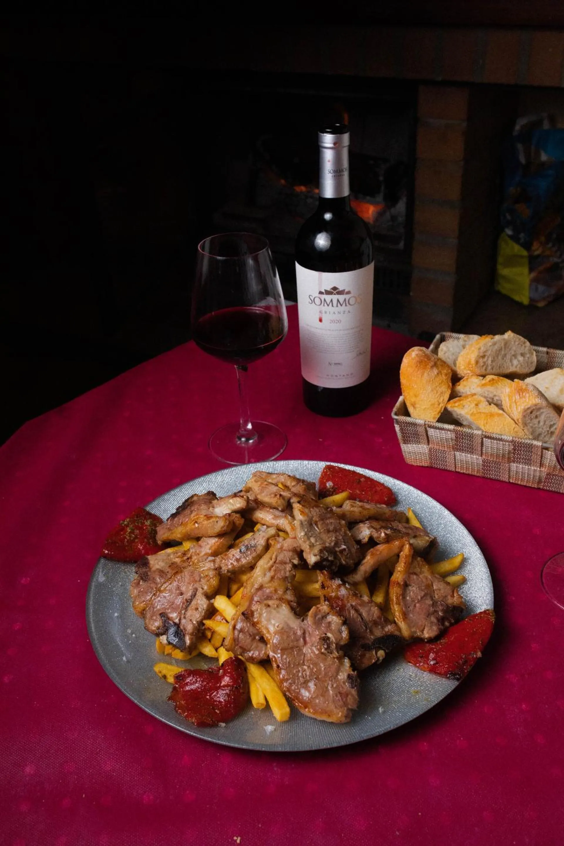 Dining area in Hostal Alto Aragon